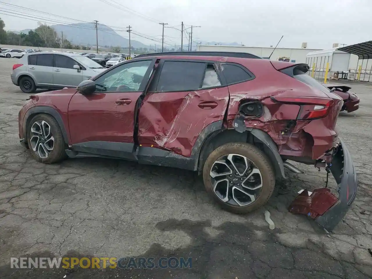 2 Фотография поврежденного автомобиля KL77LJE25RC163080 CHEVROLET TRAX 2RS 2024