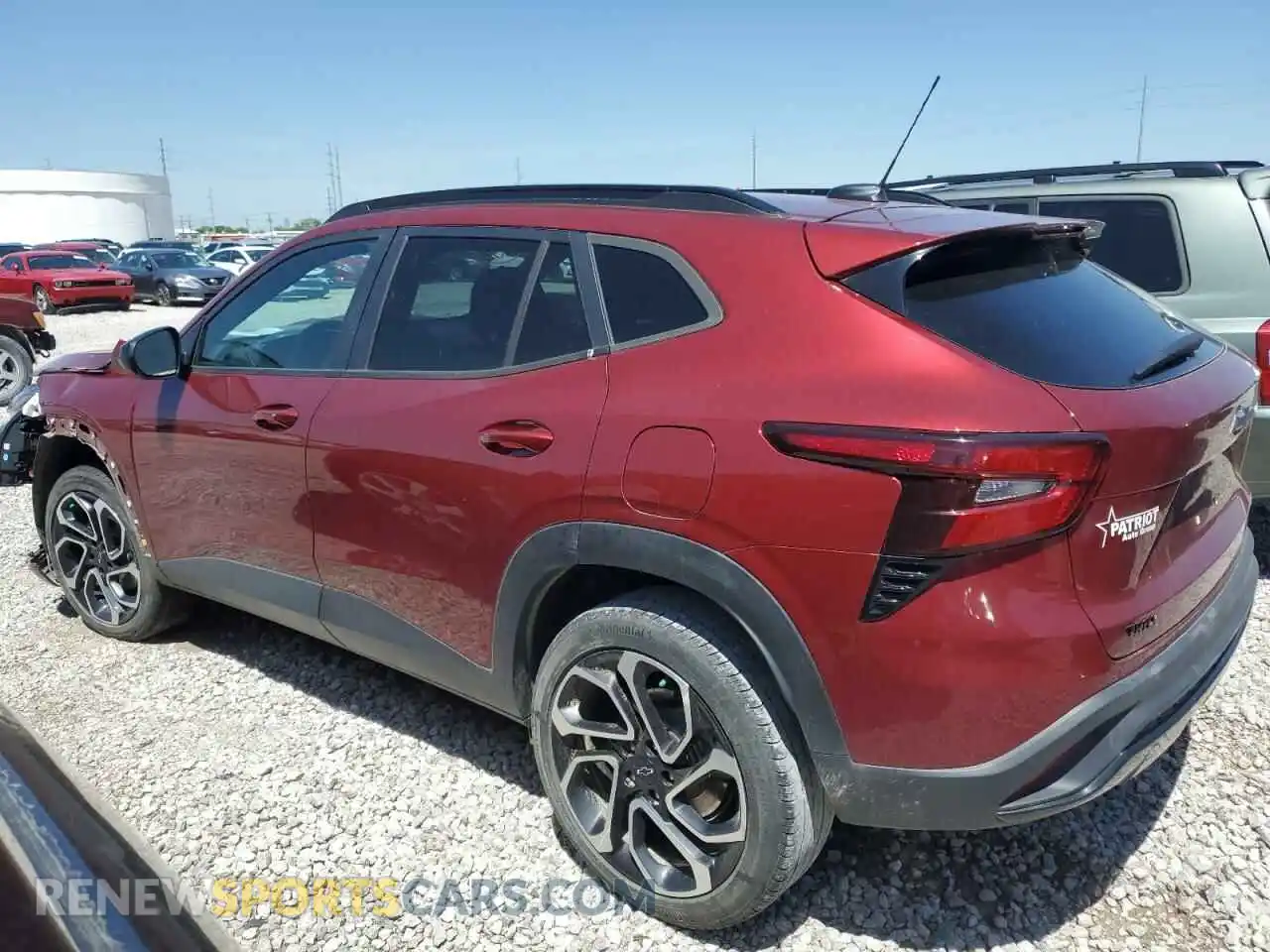 2 Фотография поврежденного автомобиля KL77LJE26RC002091 CHEVROLET TRAX 2RS 2024