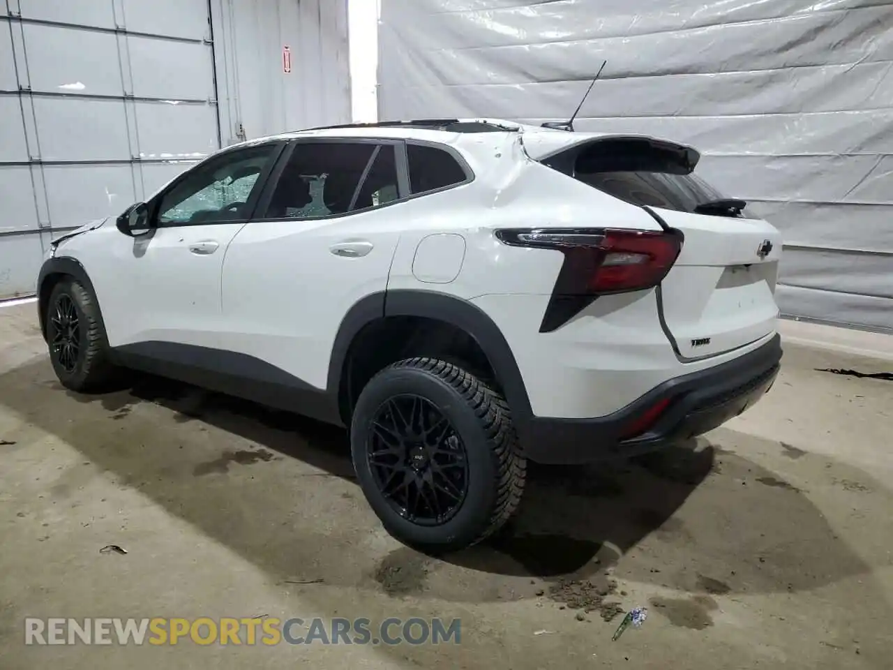 2 Фотография поврежденного автомобиля KL77LJE2XRC152723 CHEVROLET TRAX 2RS 2024