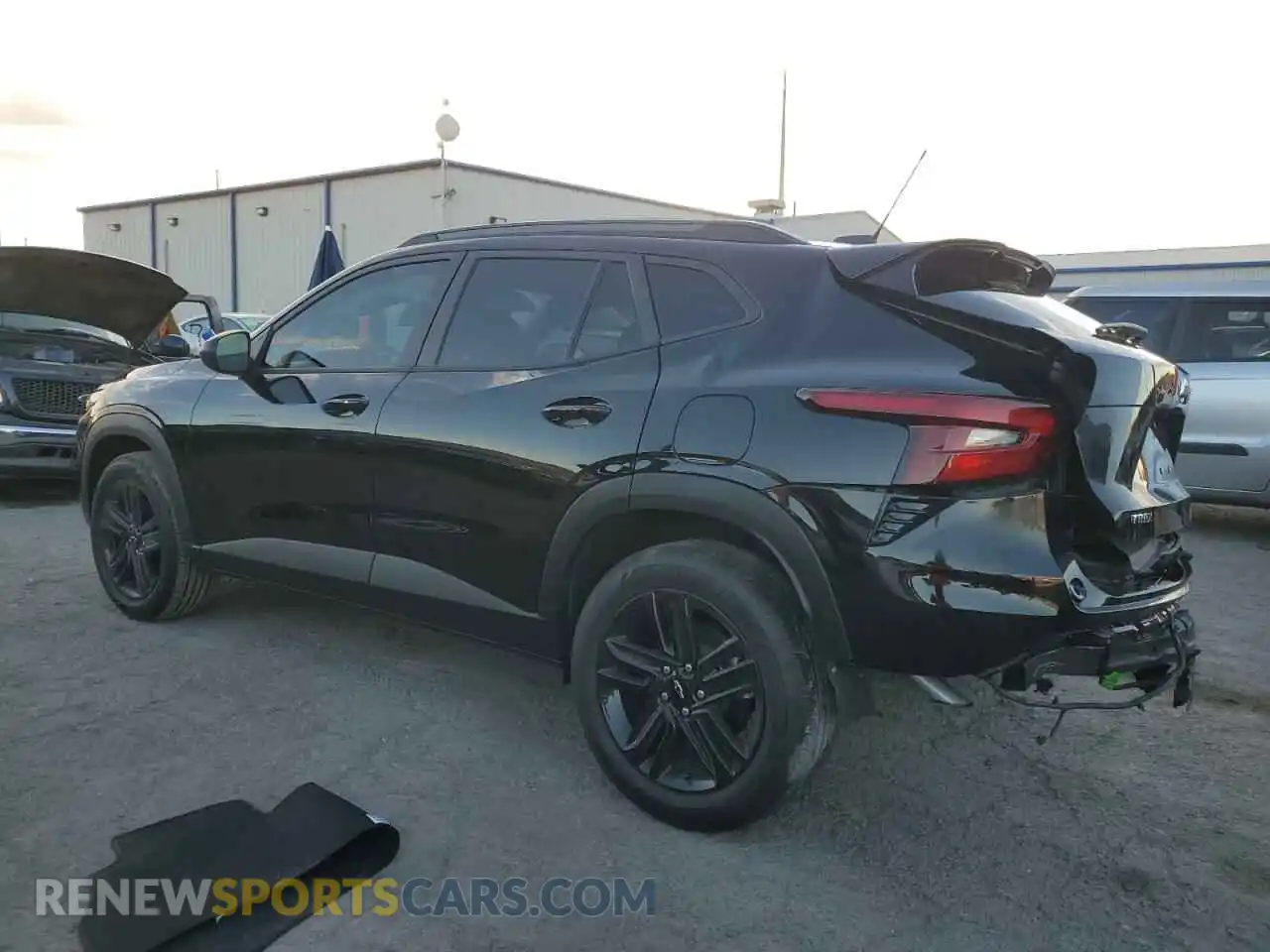 2 Photograph of a damaged car KL77LKEP2SC065728 CHEVROLET TRAX ACTIV 2025