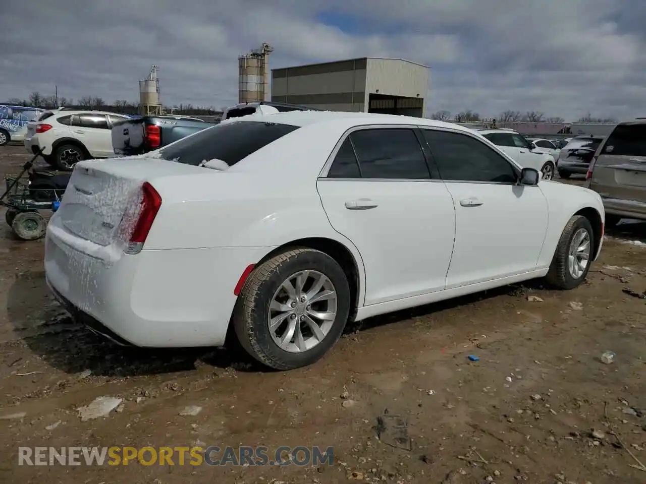 3 Photograph of a damaged car 2C3CCAAG2KH648299 CHRYSLER 300 2019