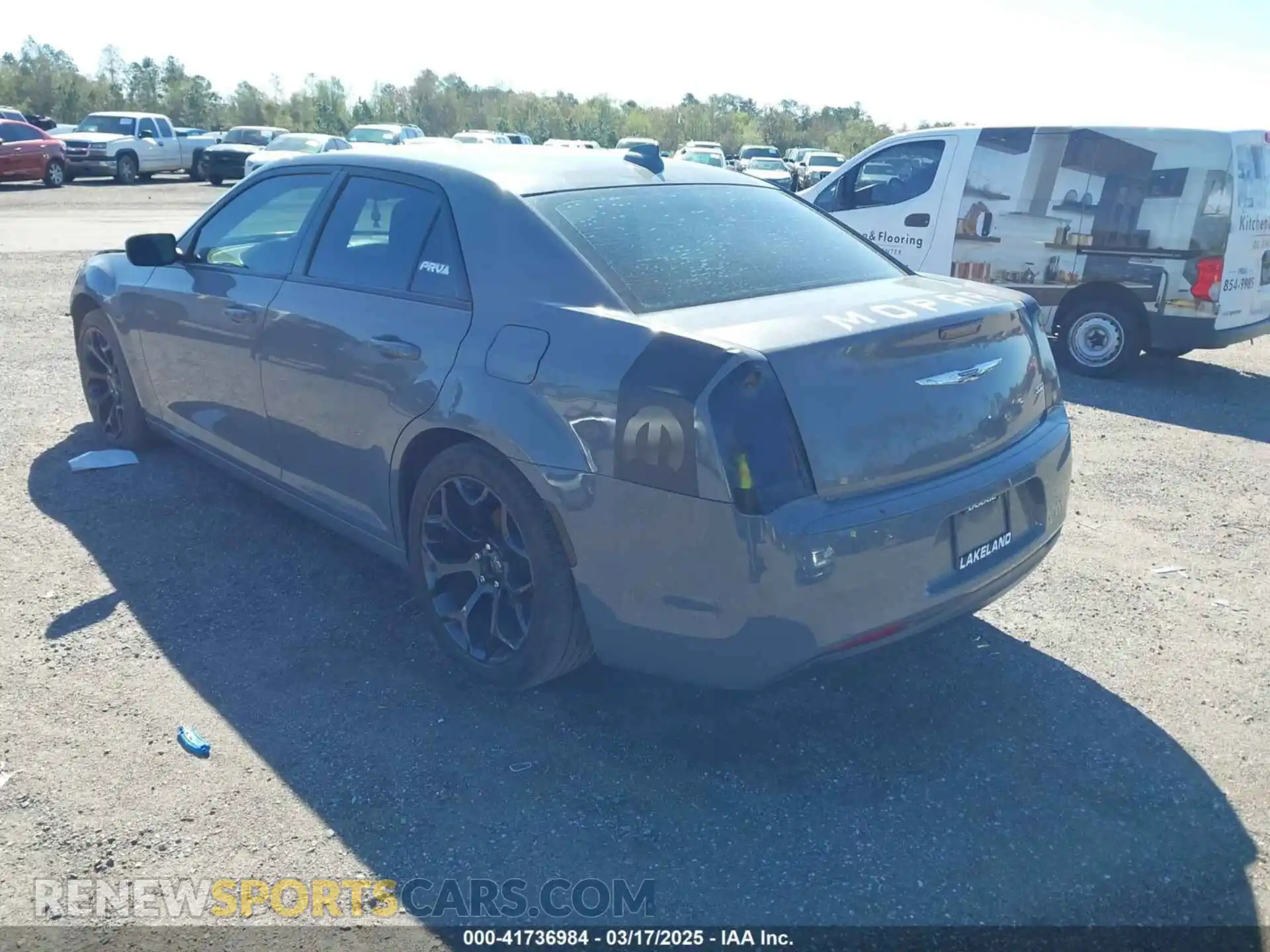3 Photograph of a damaged car 2C3CCAAG3KH671588 CHRYSLER 300 2019