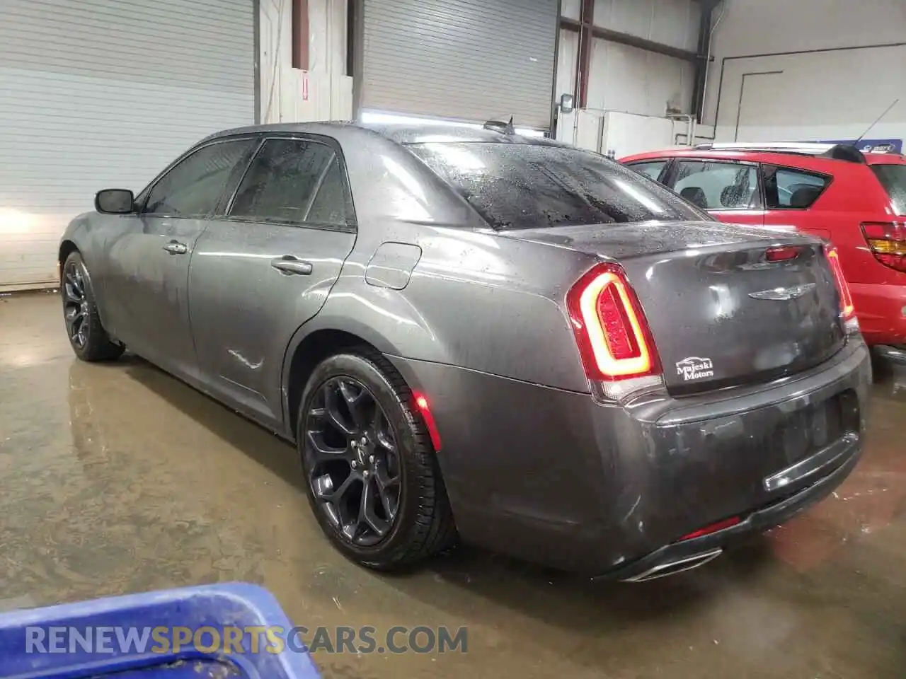 2 Photograph of a damaged car 2C3CCAAG3KH727318 CHRYSLER 300 2019