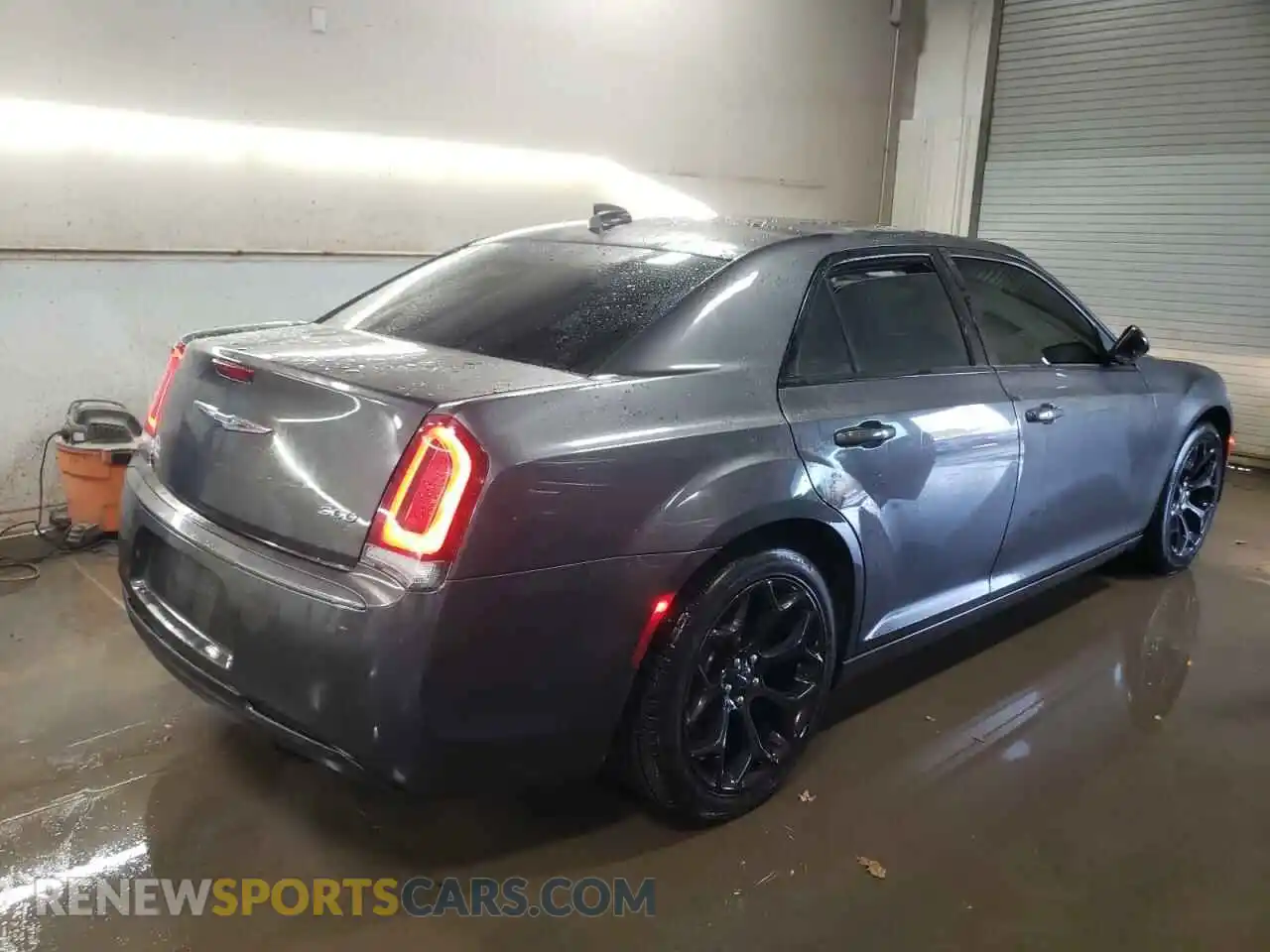 3 Photograph of a damaged car 2C3CCAAG3KH727318 CHRYSLER 300 2019