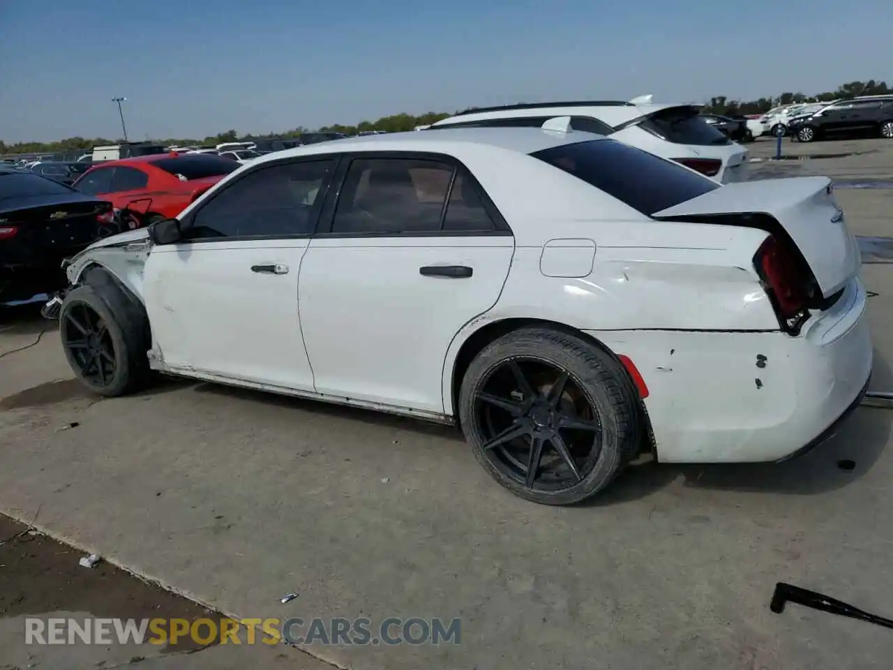 2 Photograph of a damaged car 2C3CCAAG5KH502608 CHRYSLER 300 2019
