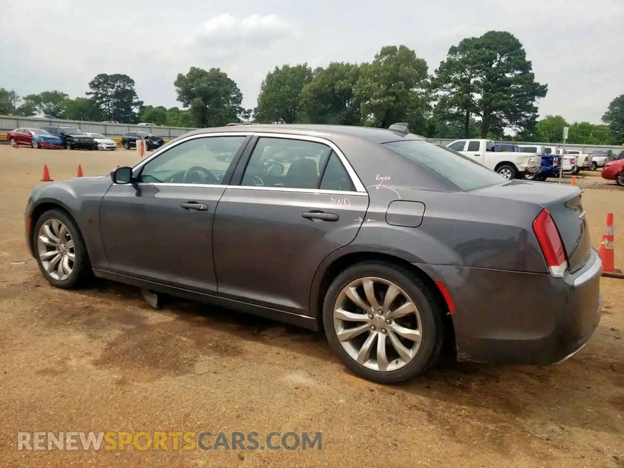 2 Photograph of a damaged car 2C3CCAAG5KH755816 CHRYSLER 300 2019
