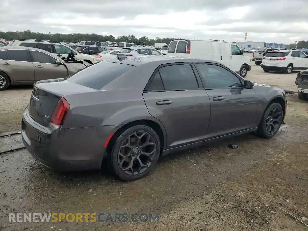 3 Photograph of a damaged car 2C3CCAAG6KH556001 CHRYSLER 300 2019