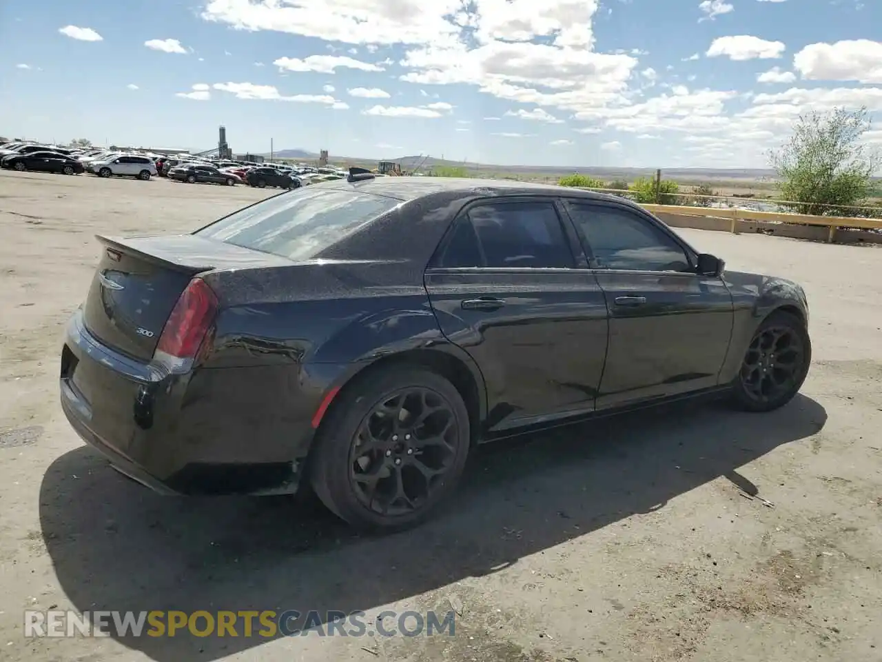 3 Photograph of a damaged car 2C3CCAAG7KH565077 CHRYSLER 300 2019
