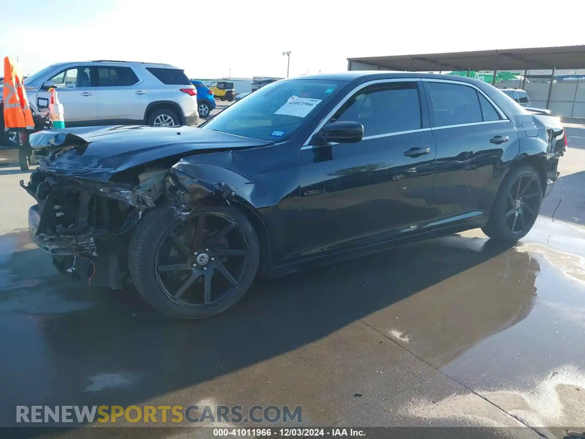 2 Photograph of a damaged car 2C3CCAAG9KH556266 CHRYSLER 300 2019
