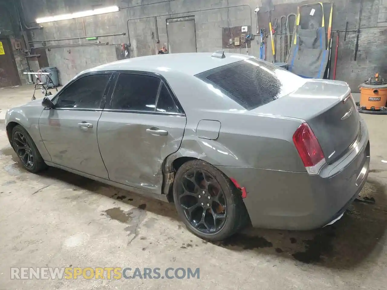 2 Photograph of a damaged car 2C3CCAAG9KH636845 CHRYSLER 300 2019