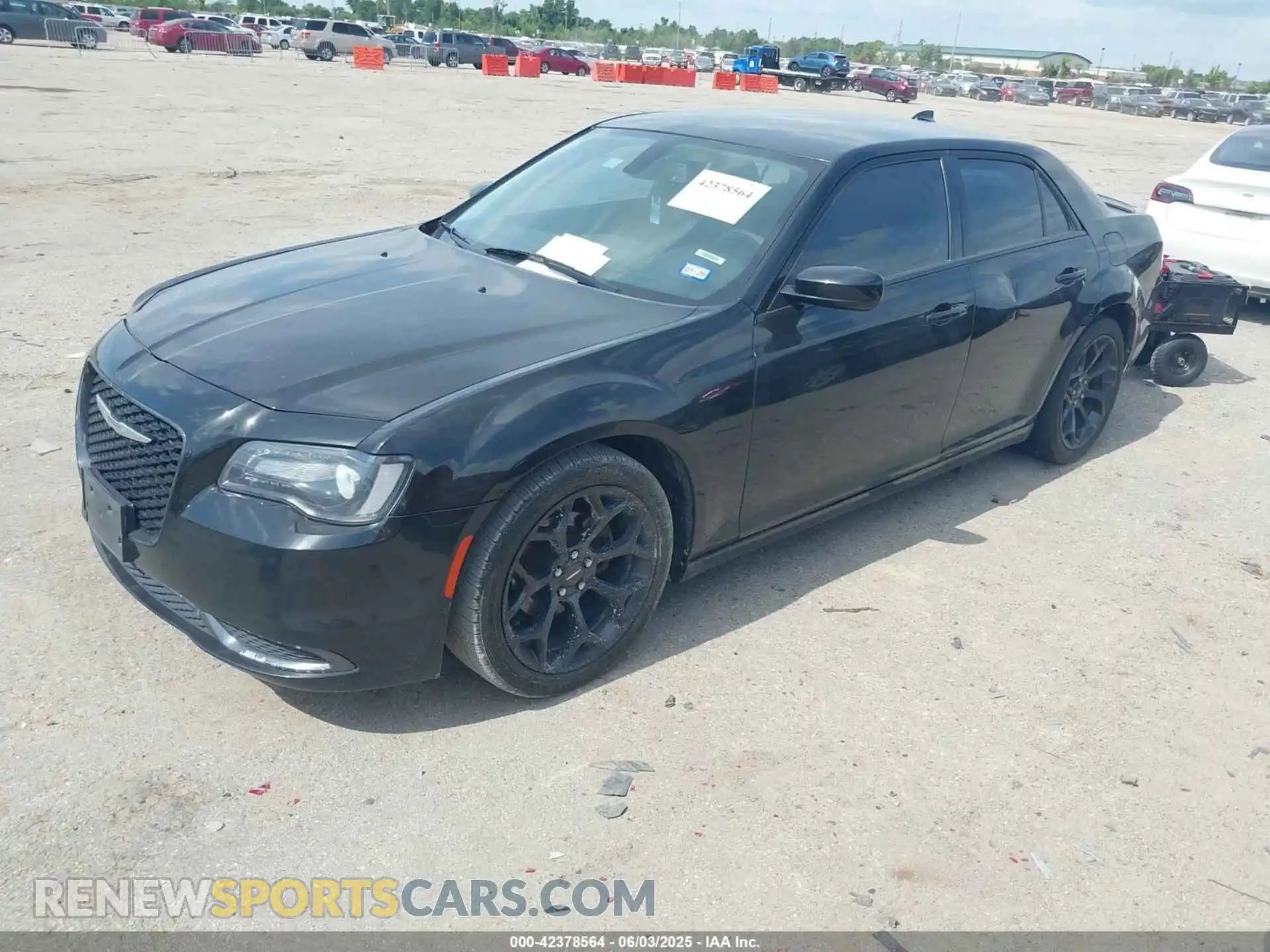 2 Photograph of a damaged car 2C3CCAAGXKH528704 CHRYSLER 300 2019