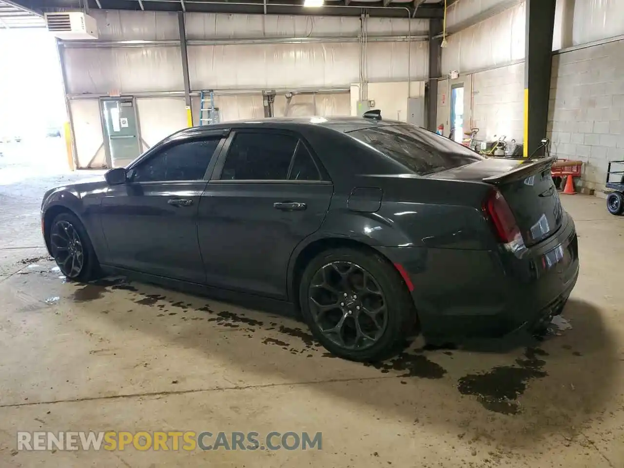 2 Photograph of a damaged car 2C3CCABG2KH516027 CHRYSLER 300 2019