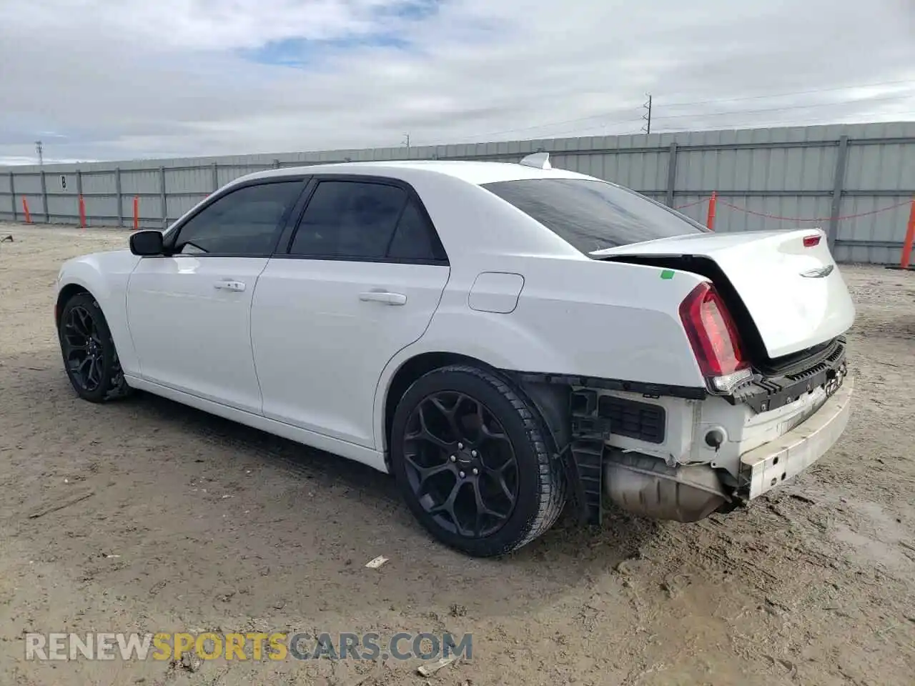 2 Photograph of a damaged car 2C3CCABG3KH589732 CHRYSLER 300 2019
