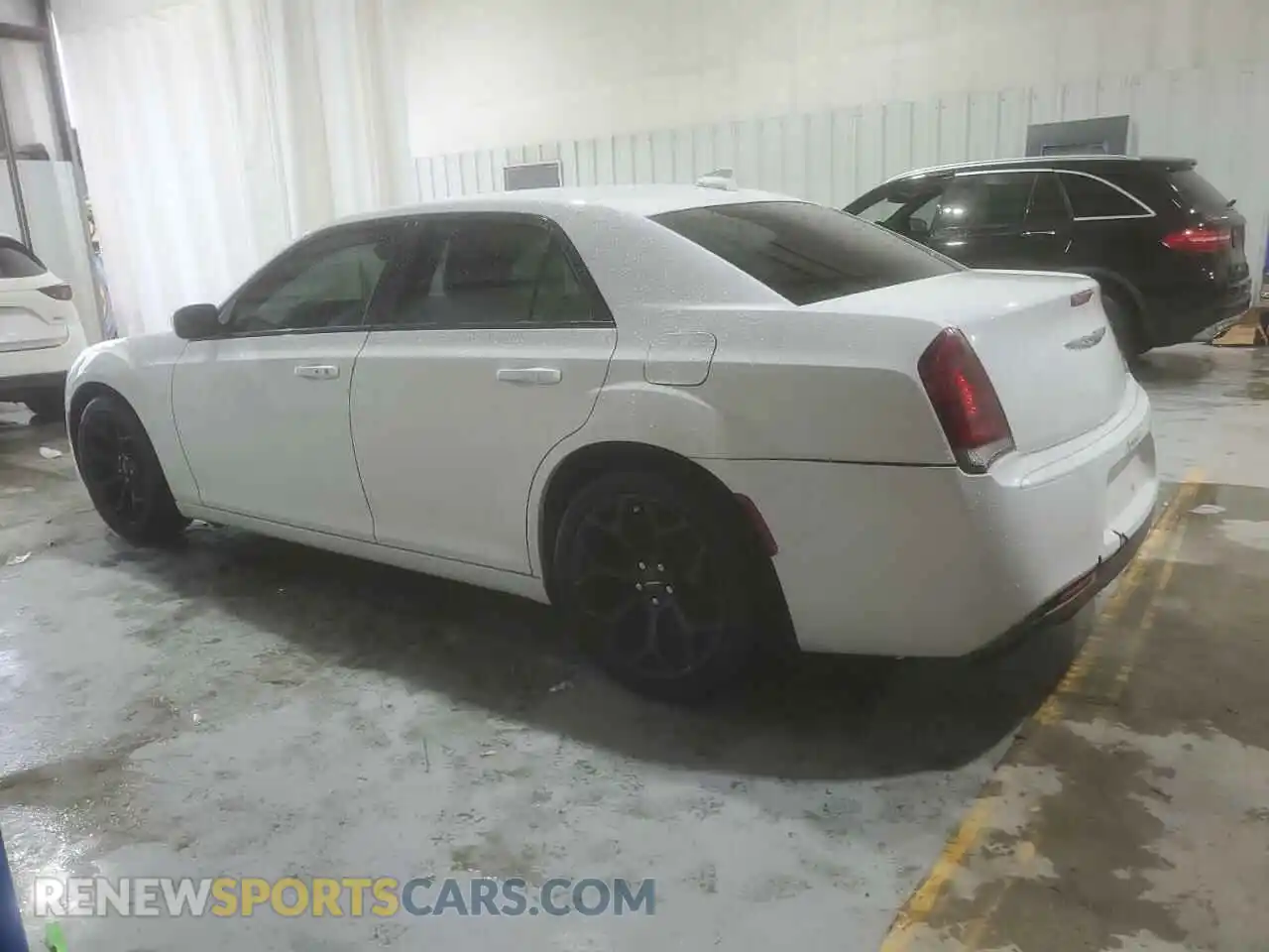 2 Photograph of a damaged car 2C3CCABG7KH697691 CHRYSLER 300 2019