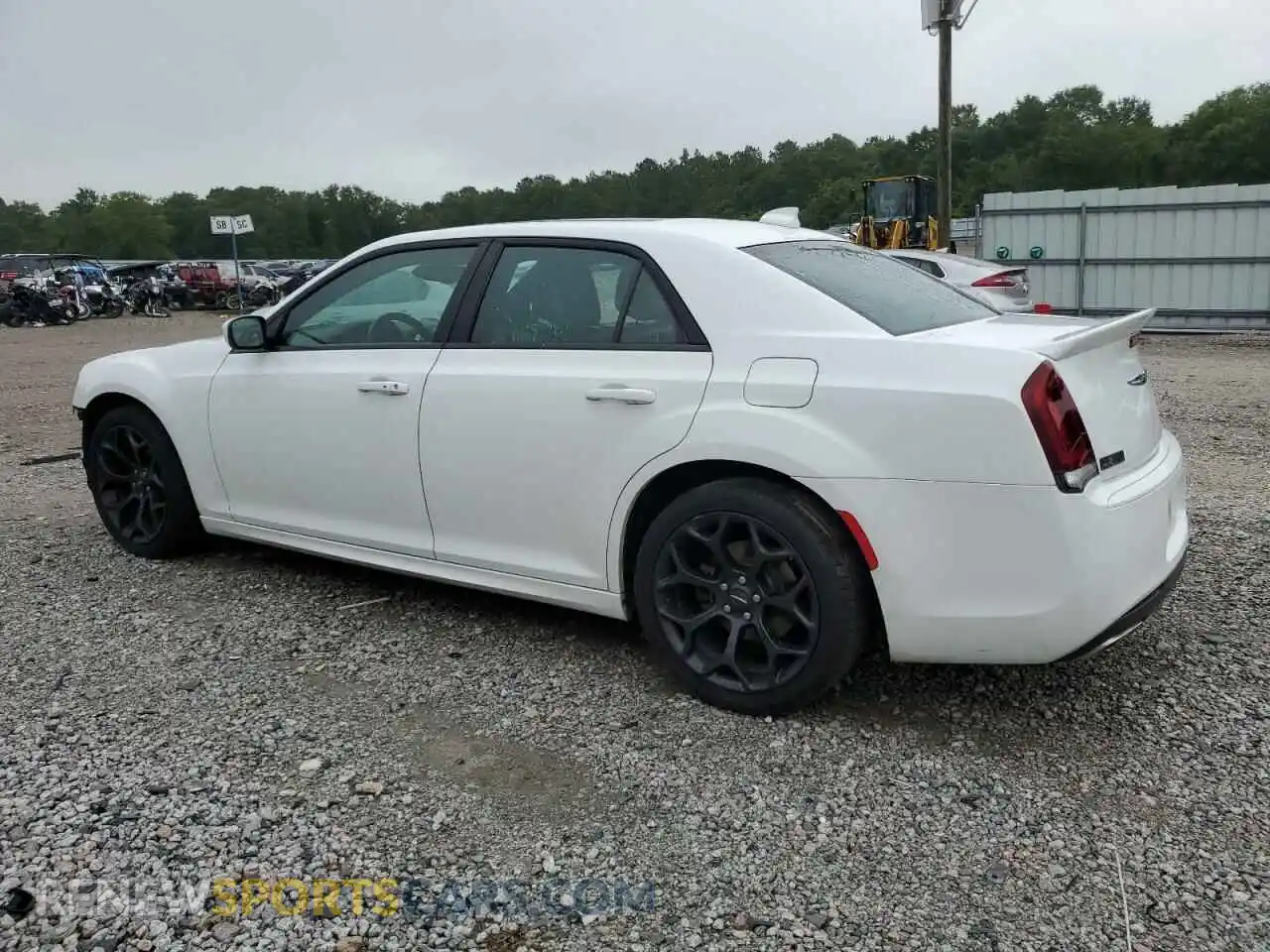 2 Photograph of a damaged car 2C3CCABT1KH580315 CHRYSLER 300 2019