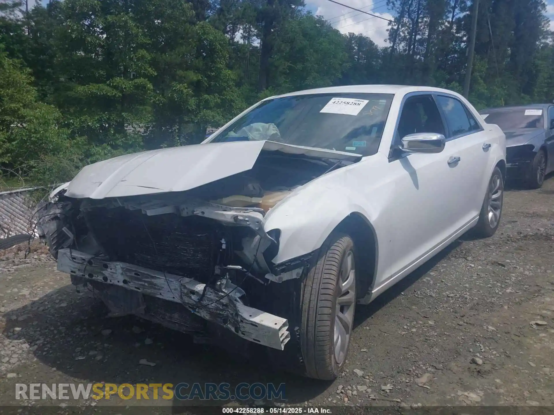 2 Photograph of a damaged car 2C3CCAEG3KH528019 CHRYSLER 300 2019