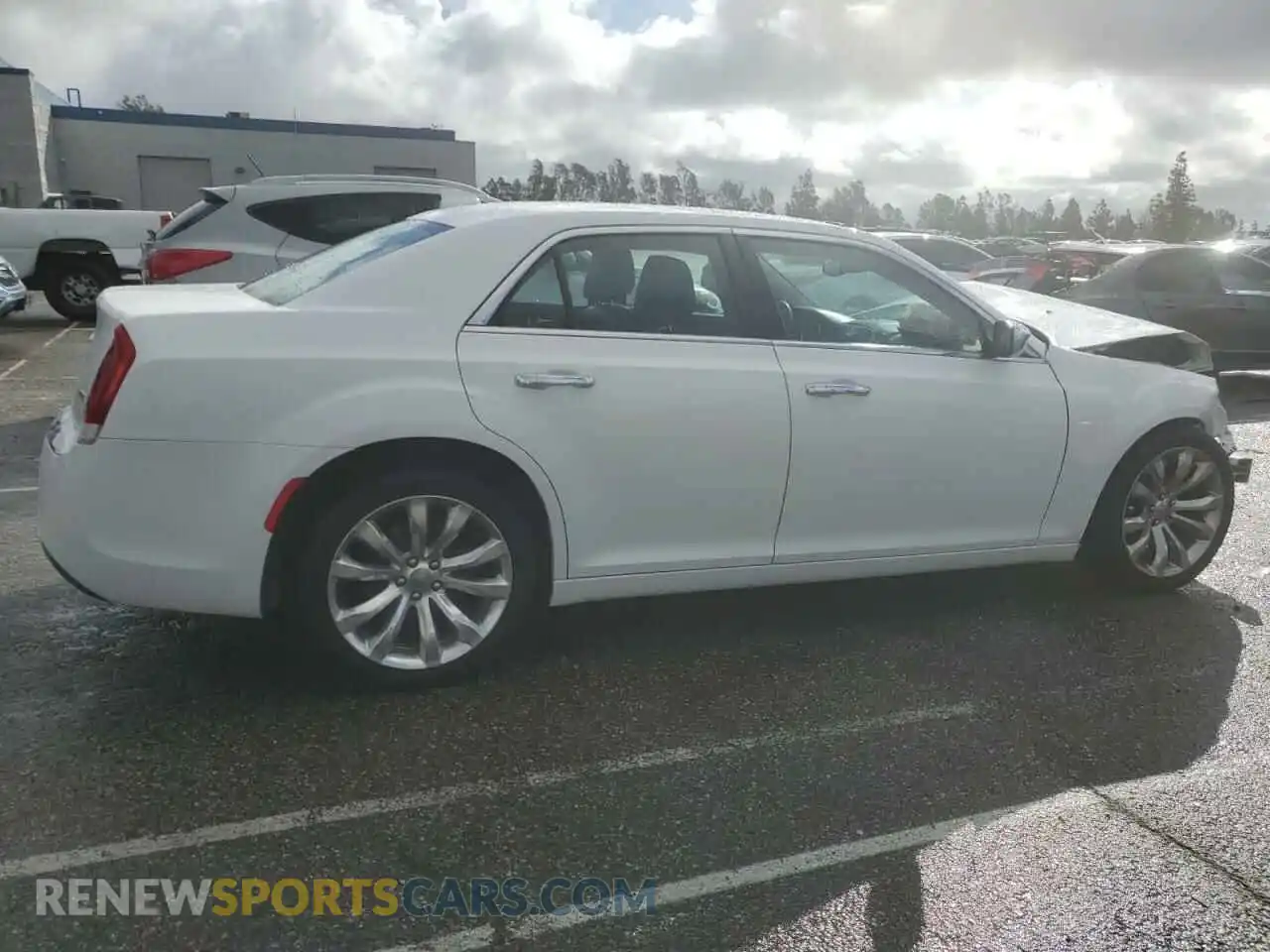 3 Photograph of a damaged car 2C3CCAEG5KH698138 CHRYSLER 300 2019