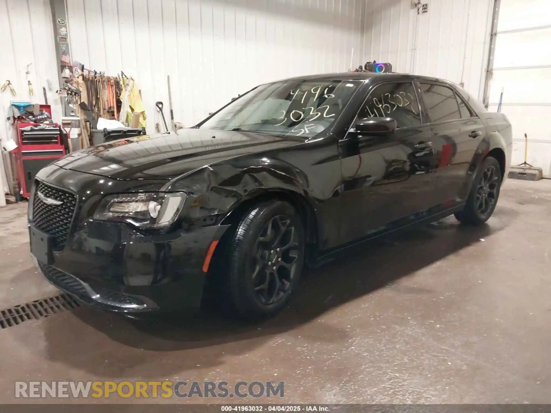 2 Photograph of a damaged car 2C3CCARG4KH649295 CHRYSLER 300 2019