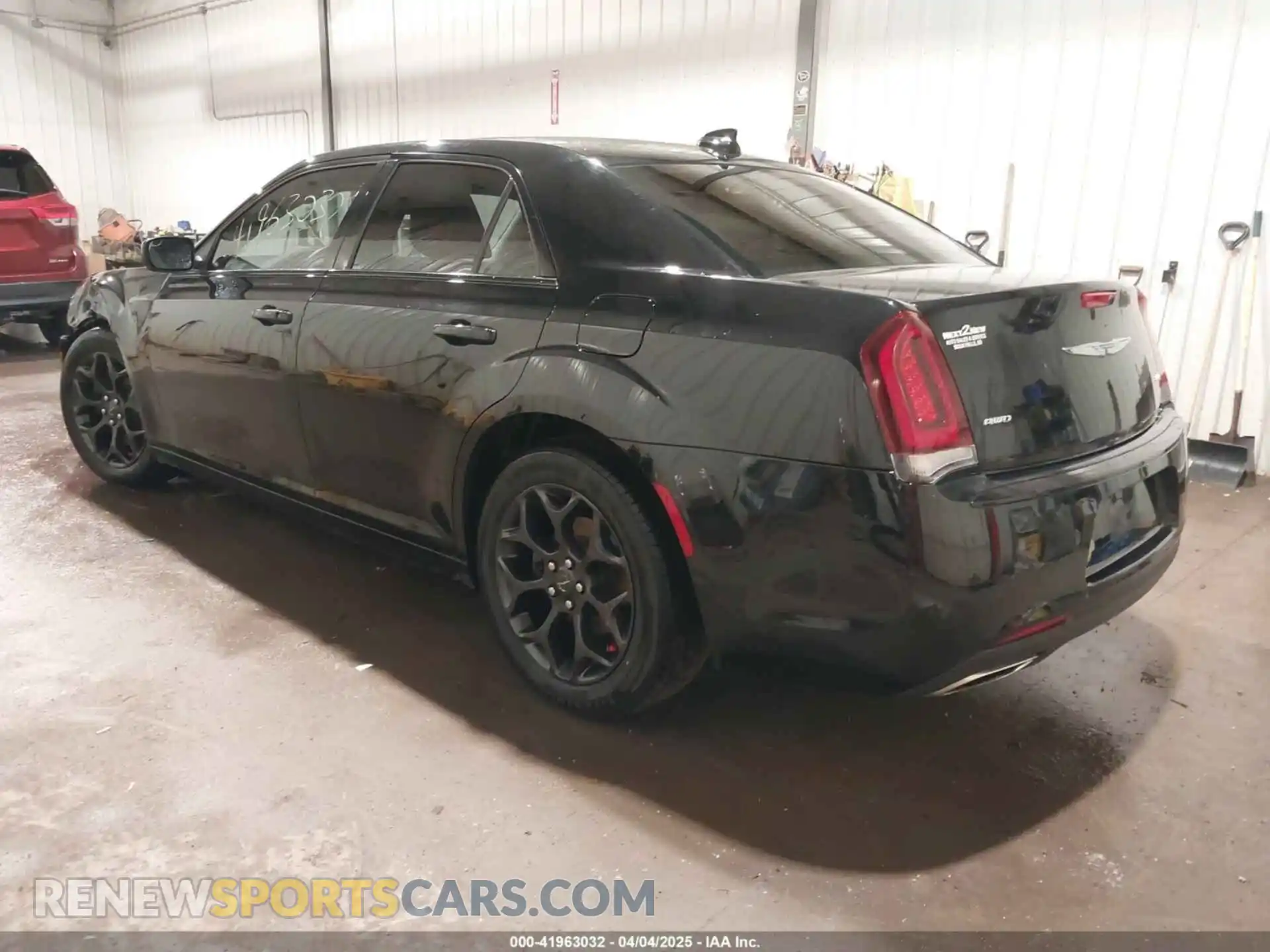 3 Photograph of a damaged car 2C3CCARG4KH649295 CHRYSLER 300 2019