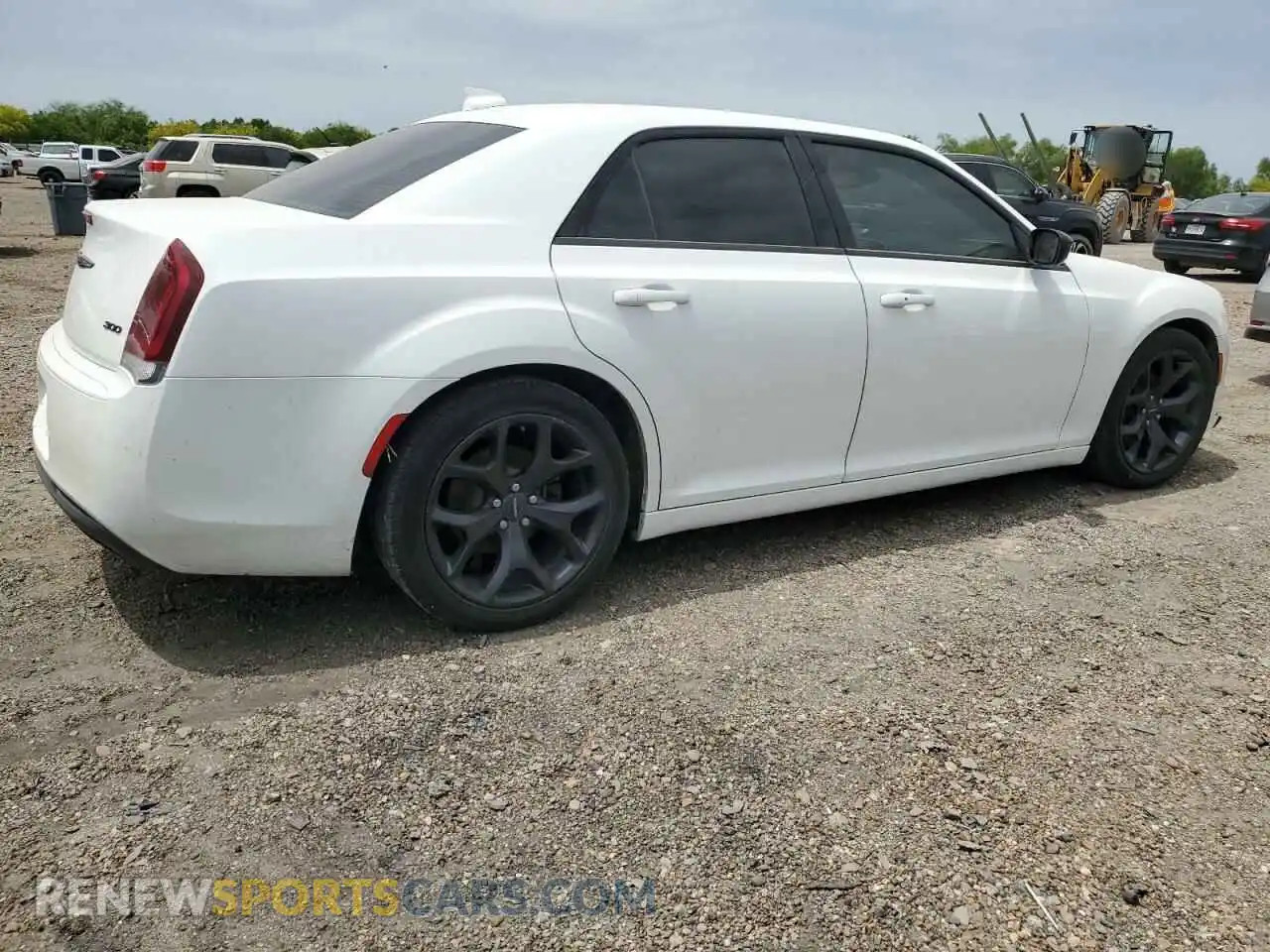 3 Фотография поврежденного автомобиля 2C3CCAAG5LH181543 CHRYSLER 300 2020