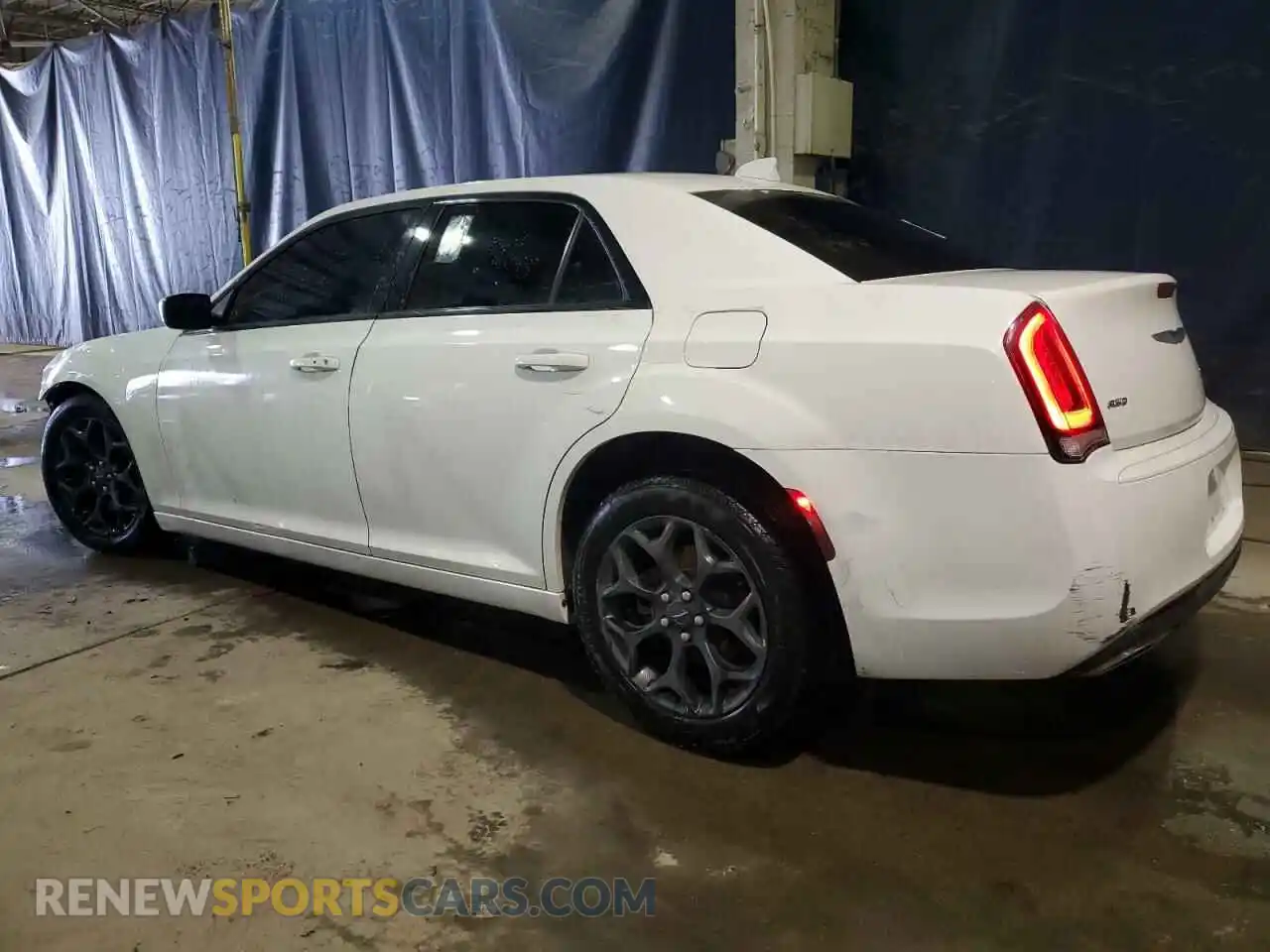 2 Photograph of a damaged car 2C3CCAGG7LH150964 CHRYSLER 300 2020