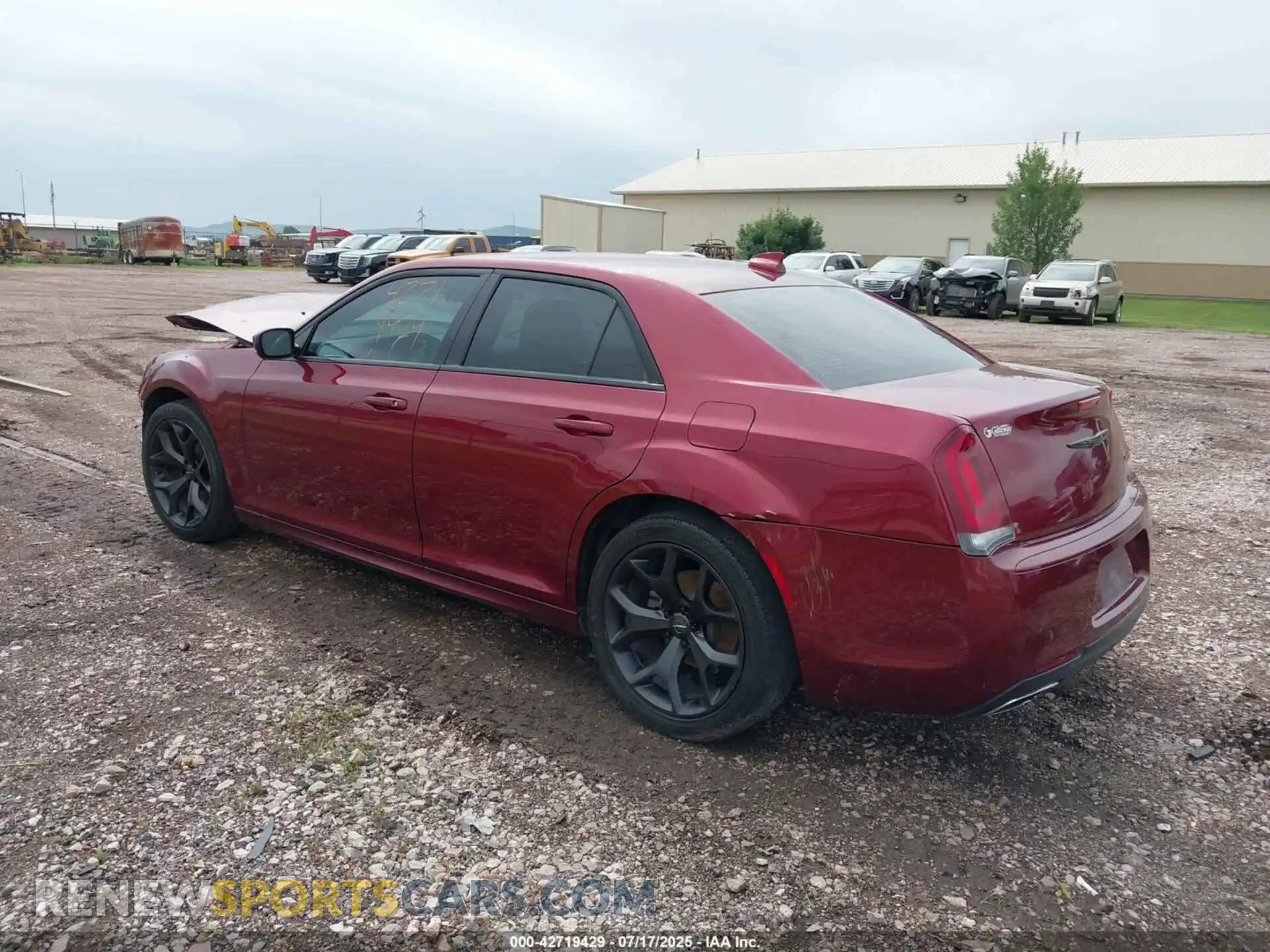 3 Photograph of a damaged car 2C3CCAAG1MH669096 CHRYSLER 300 2021
