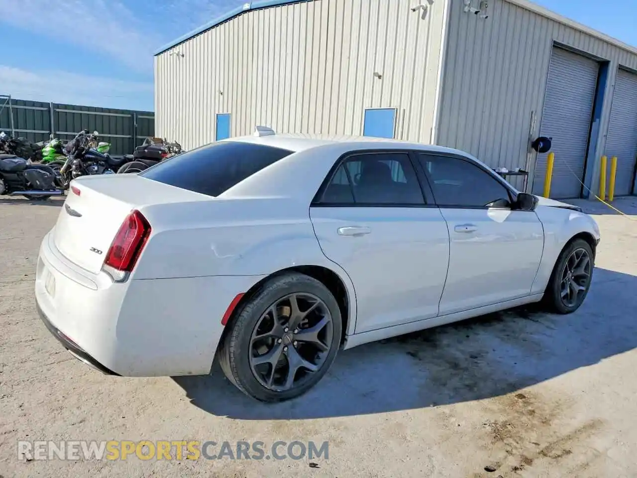 3 Photograph of a damaged car 2C3CCAAG8MH580206 CHRYSLER 300 2021