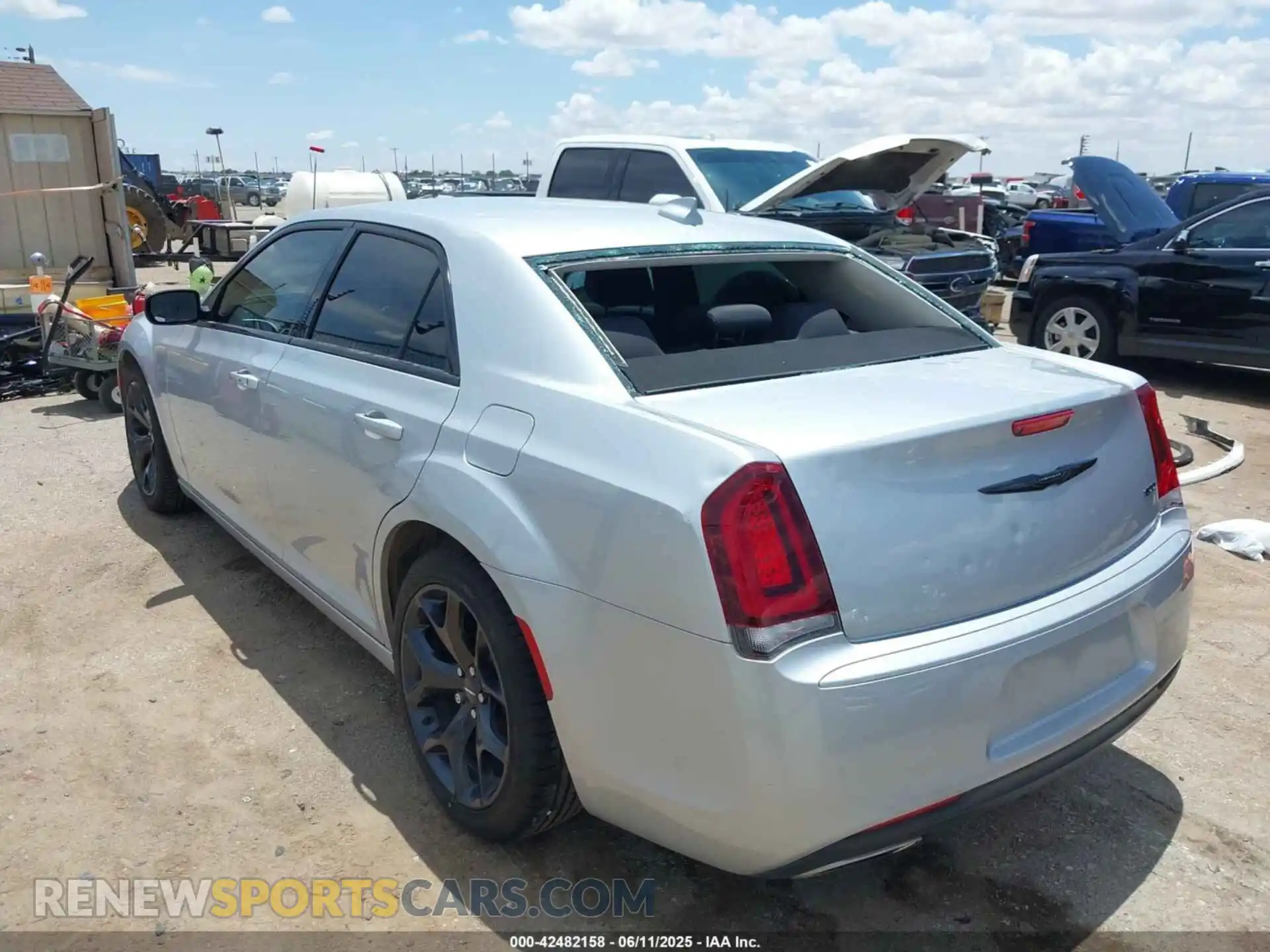 3 Photograph of a damaged car 2C3CCAAGXMH602416 CHRYSLER 300 2021