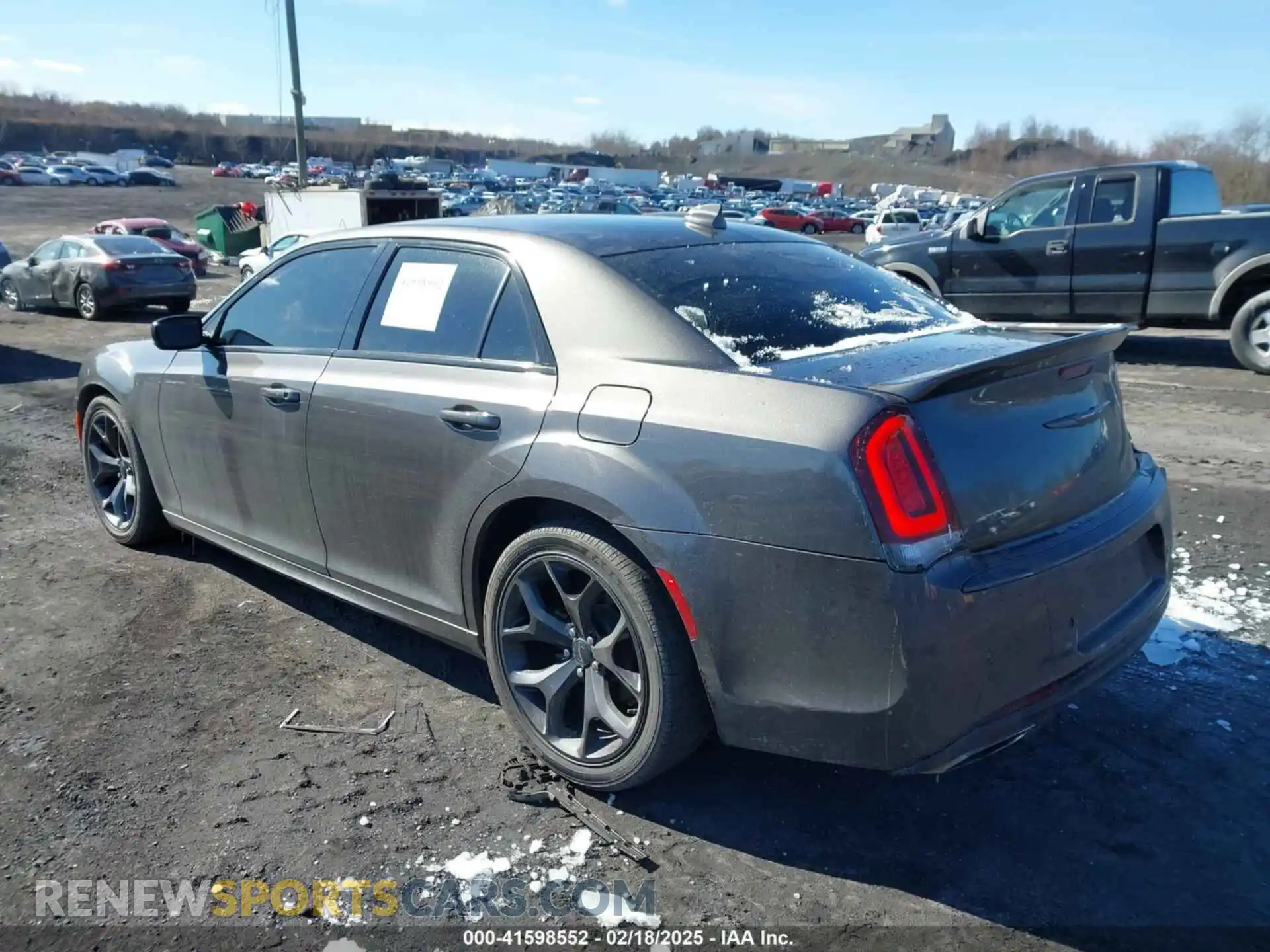 3 Фотография поврежденного автомобиля 2C3CCABG0MH511802 CHRYSLER 300 2021