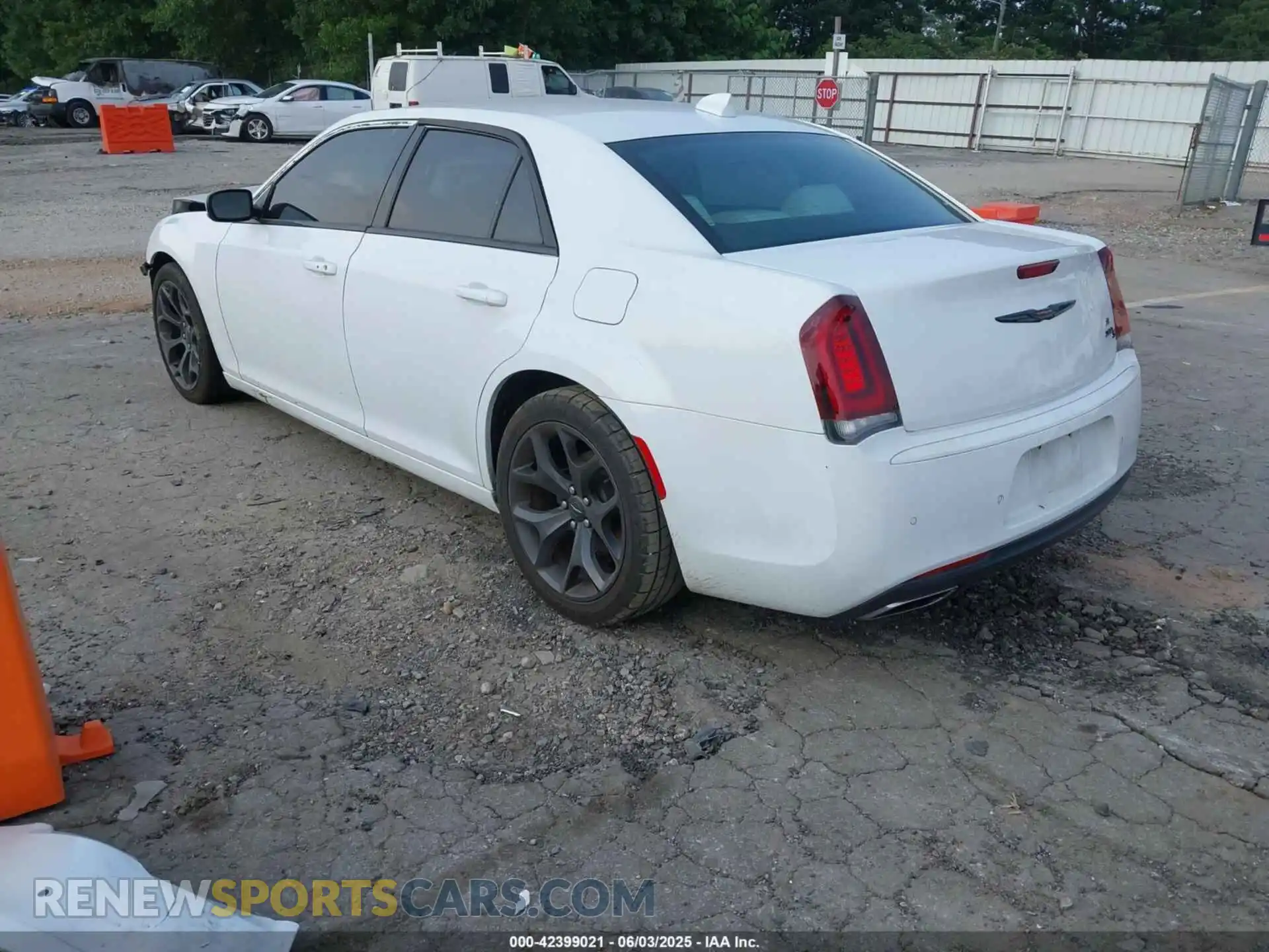 3 Photograph of a damaged car 2C3CCABG2MH523868 CHRYSLER 300 2021