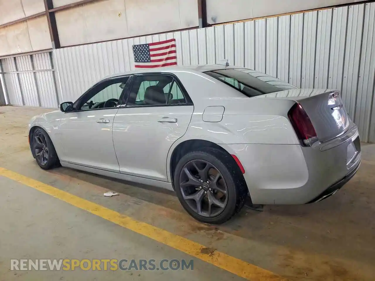 2 Photograph of a damaged car 2C3CCABG5MH528966 CHRYSLER 300 2021