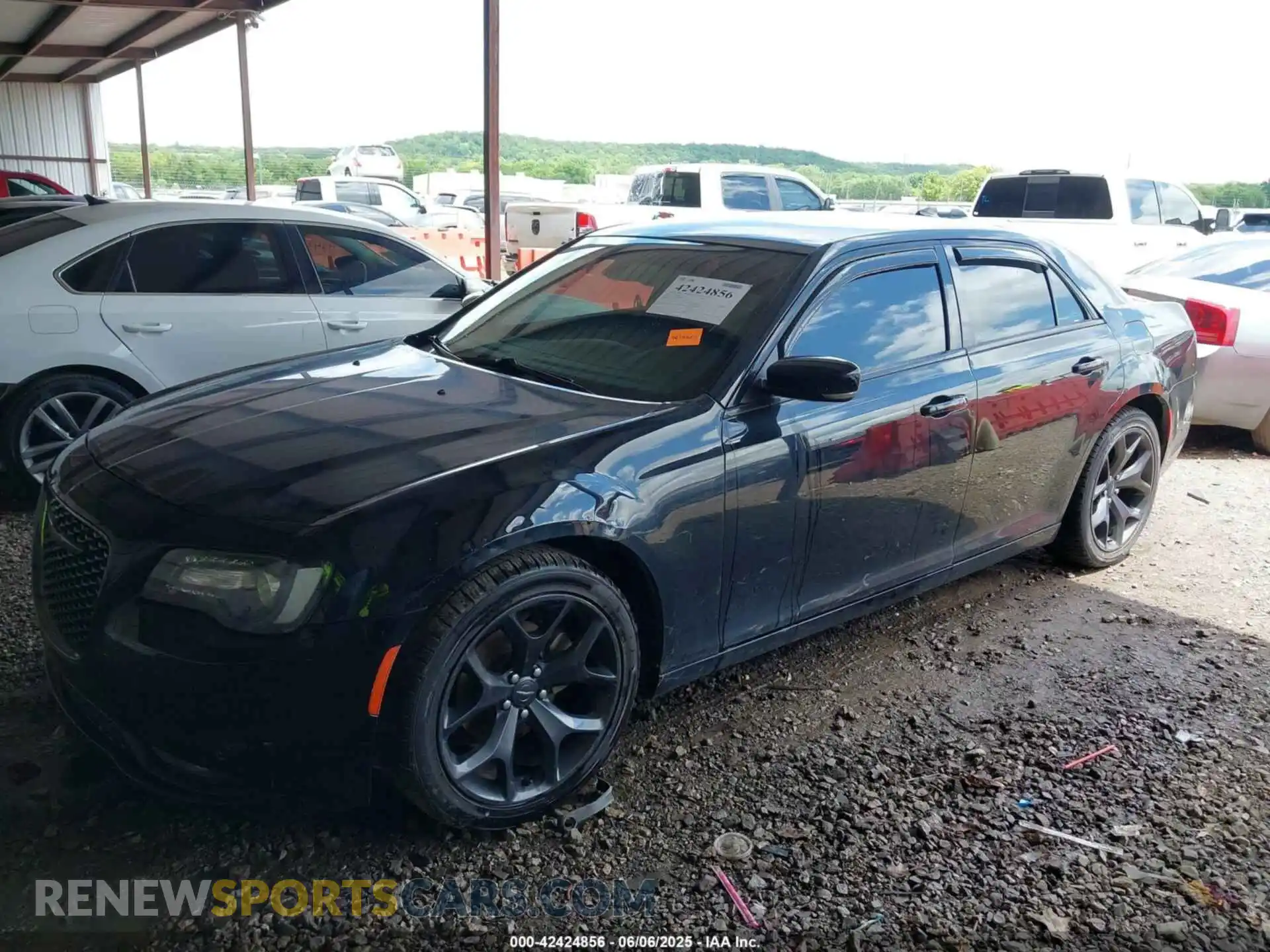 2 fotografías del automóvil dañado 2C3CCABG5MH589430 CHRYSLER 300 2021