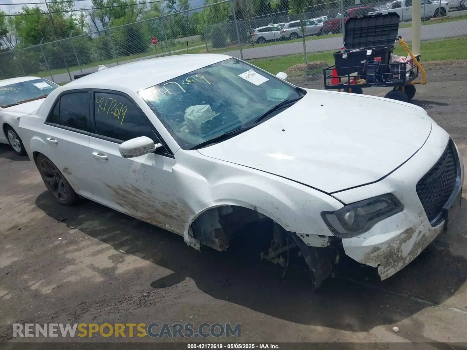 1 Photograph of a damaged car 2C3CCABG6MH545629 CHRYSLER 300 2021