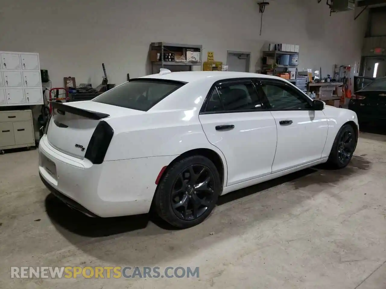 3 Photograph of a damaged car 2C3CCABG6MH546036 CHRYSLER 300 2021