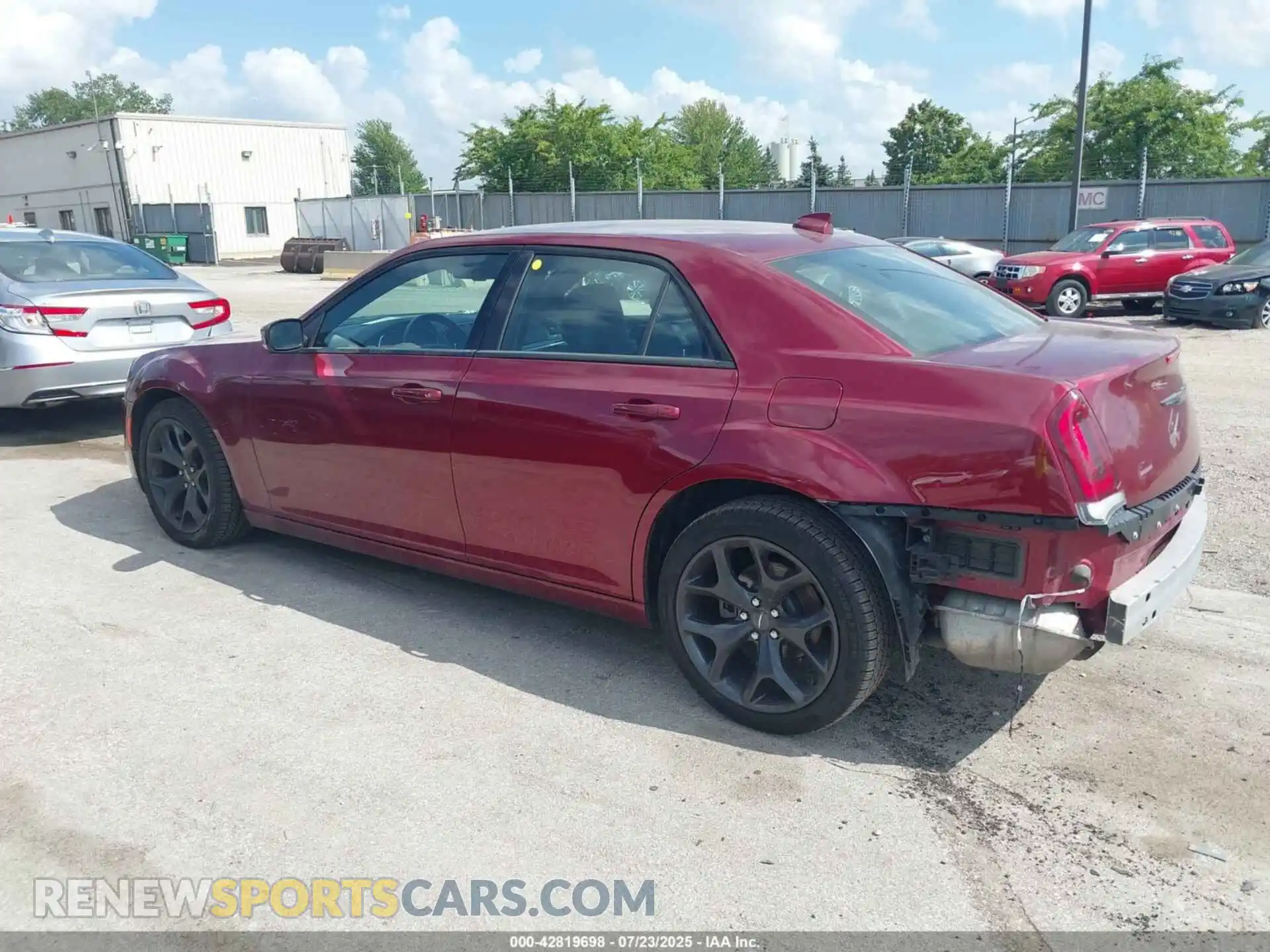 3 Photograph of a damaged car 2C3CCABG7MH649160 CHRYSLER 300 2021