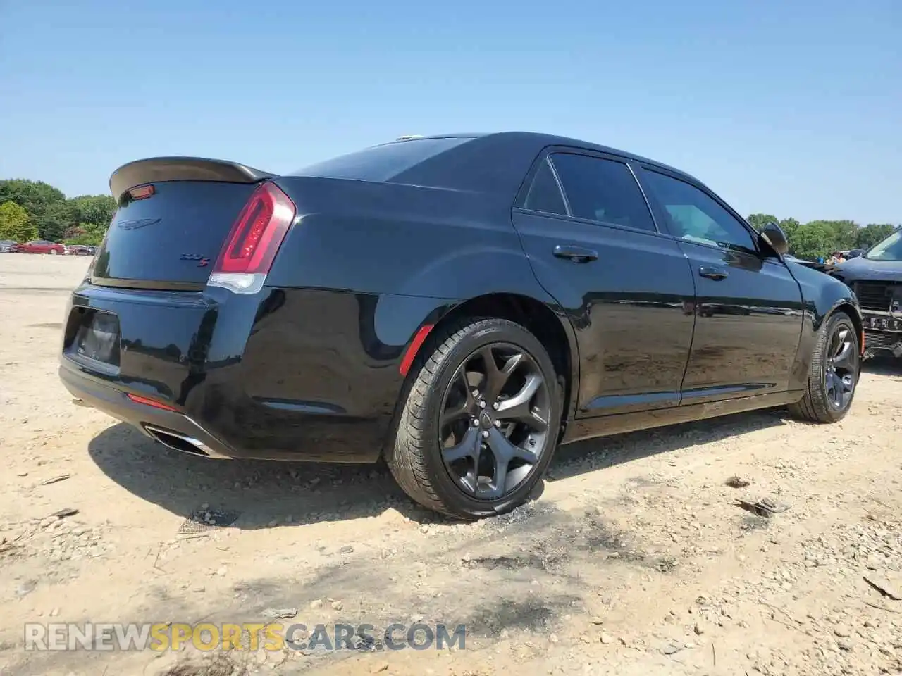 3 Photograph of a damaged car 2C3CCABG8MH546104 CHRYSLER 300 2021