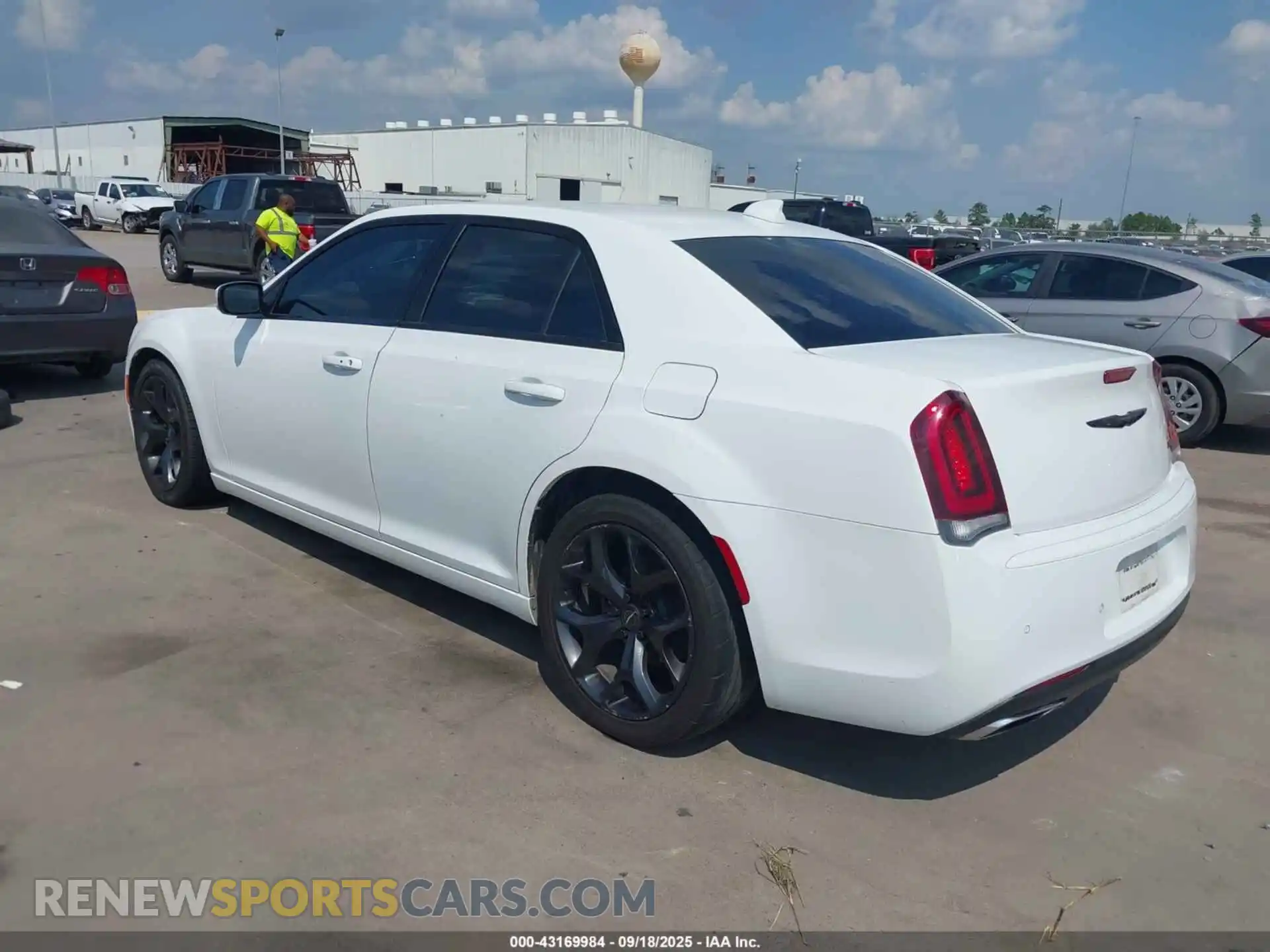3 Photograph of a damaged car 2C3CCABG8MH549908 CHRYSLER 300 2021