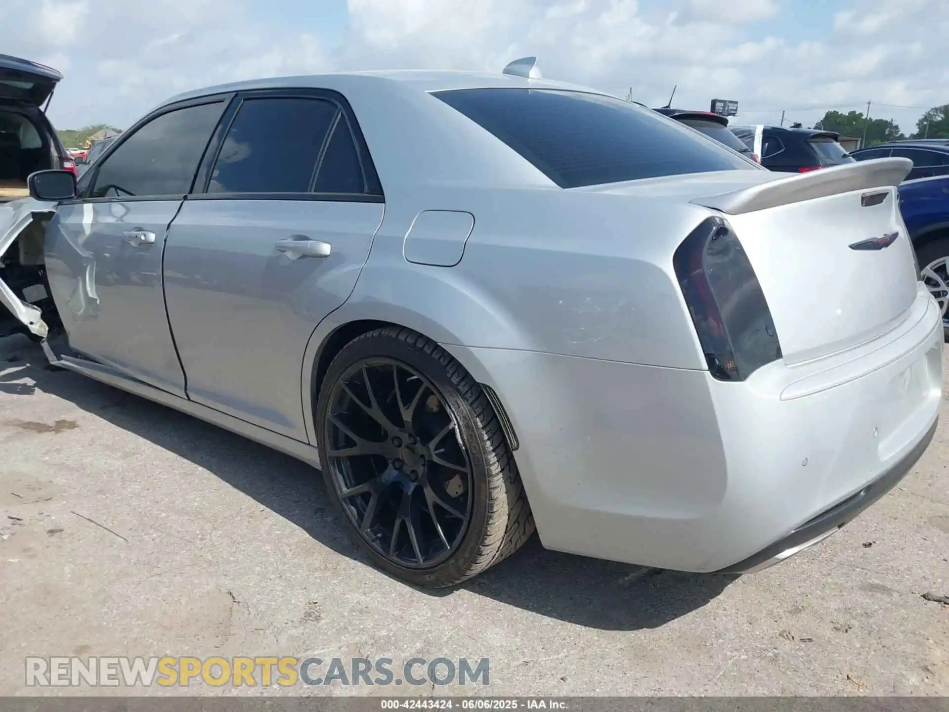 3 Photograph of a damaged car 2C3CCABG9MH506145 CHRYSLER 300 2021