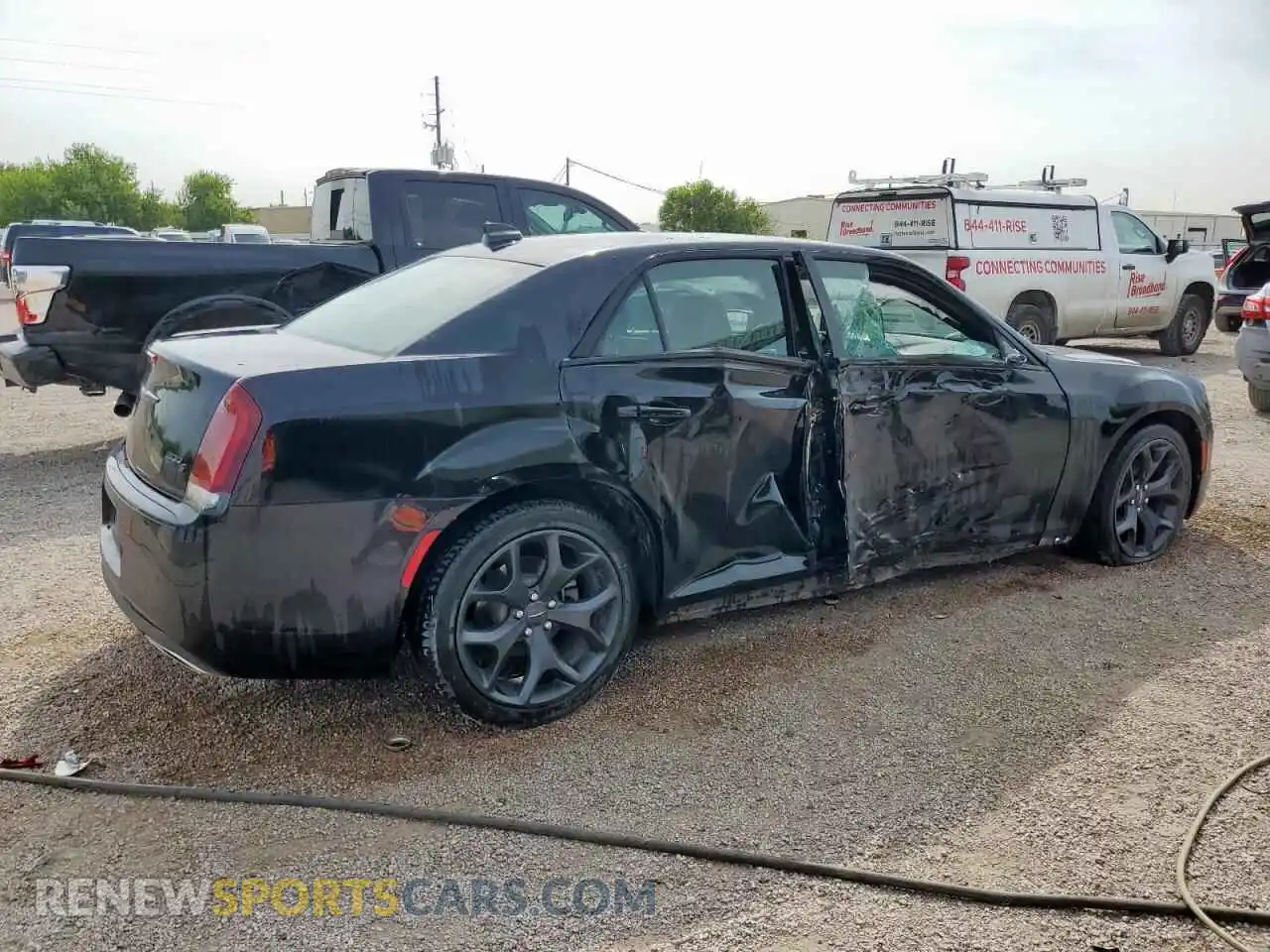 3 Photograph of a damaged car 2C3CCABG9MH554695 CHRYSLER 300 2021