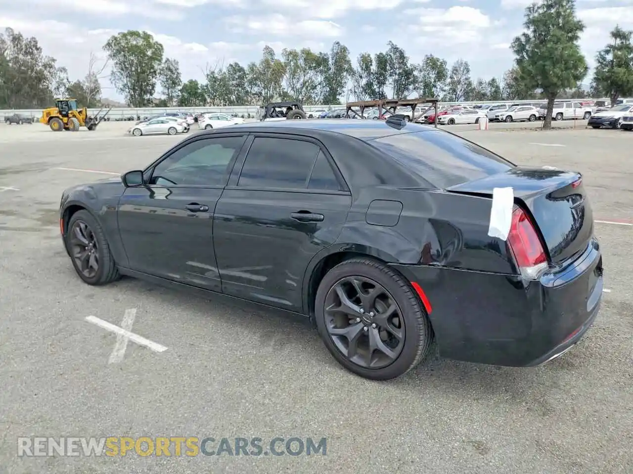 2 fotografías del automóvil dañado 2C3CCABGXMH545620 CHRYSLER 300 2021