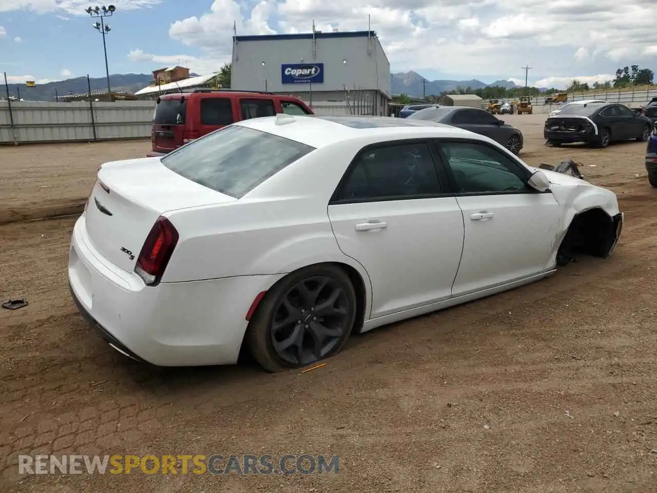 3 Photograph of a damaged car 2C3CCABGXMH585468 CHRYSLER 300 2021
