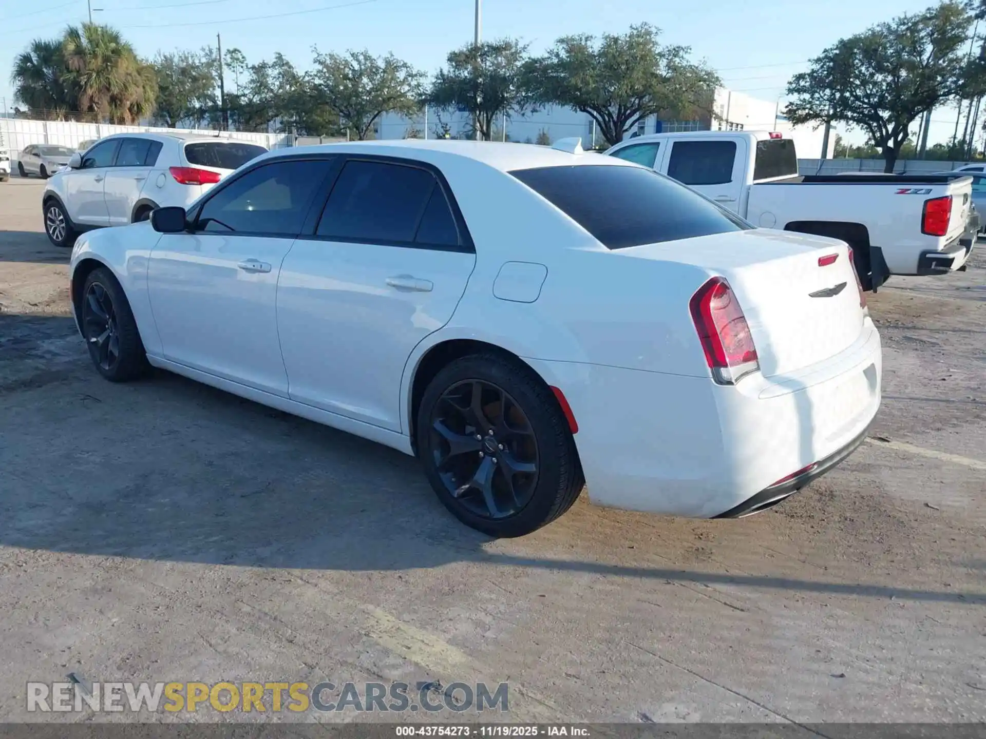3 Photograph of a damaged car 2C3CCAAG0NH107501 CHRYSLER 300 2022