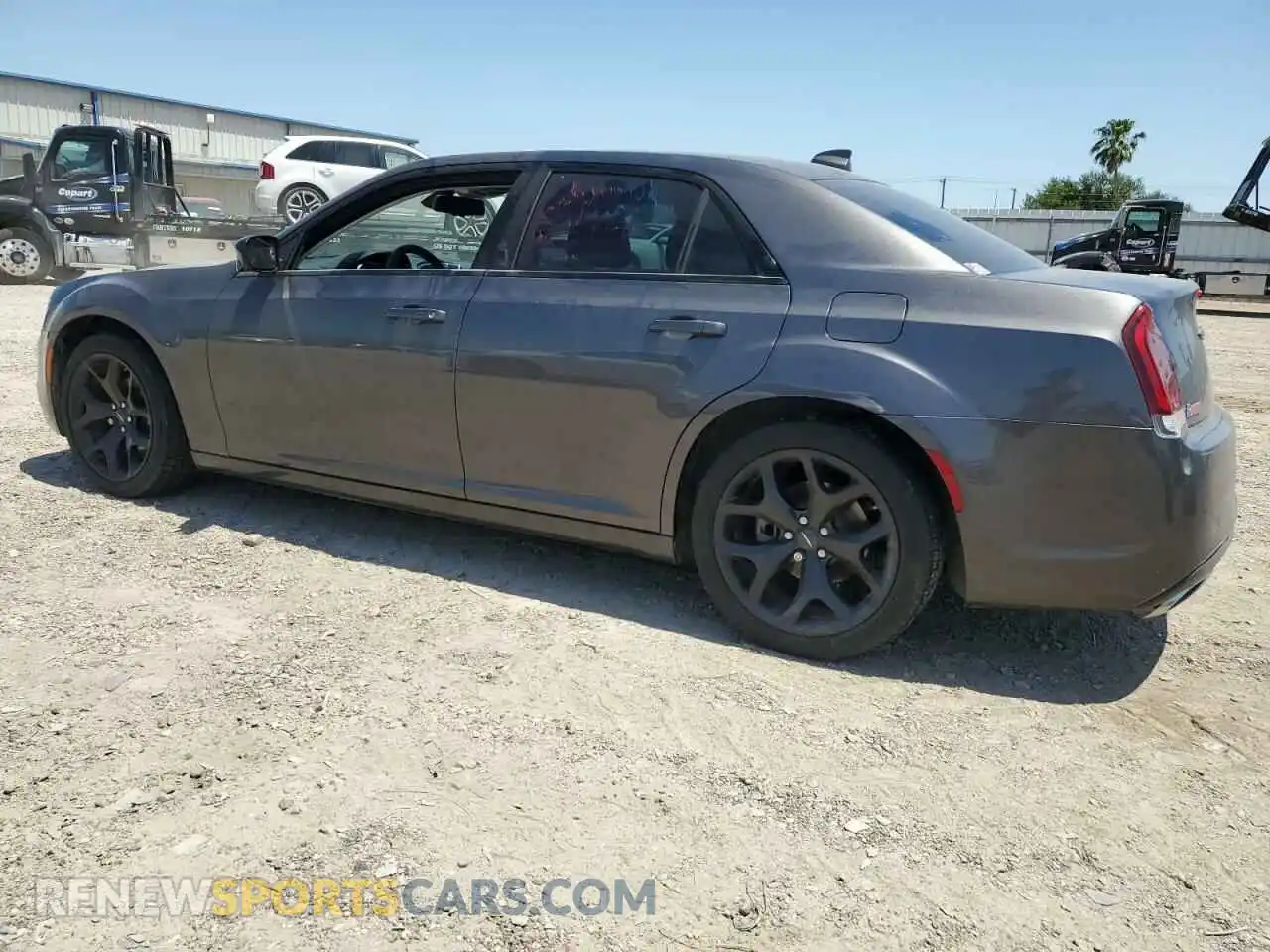 2 Photograph of a damaged car 2C3CCAAG8NH225926 CHRYSLER 300 2022
