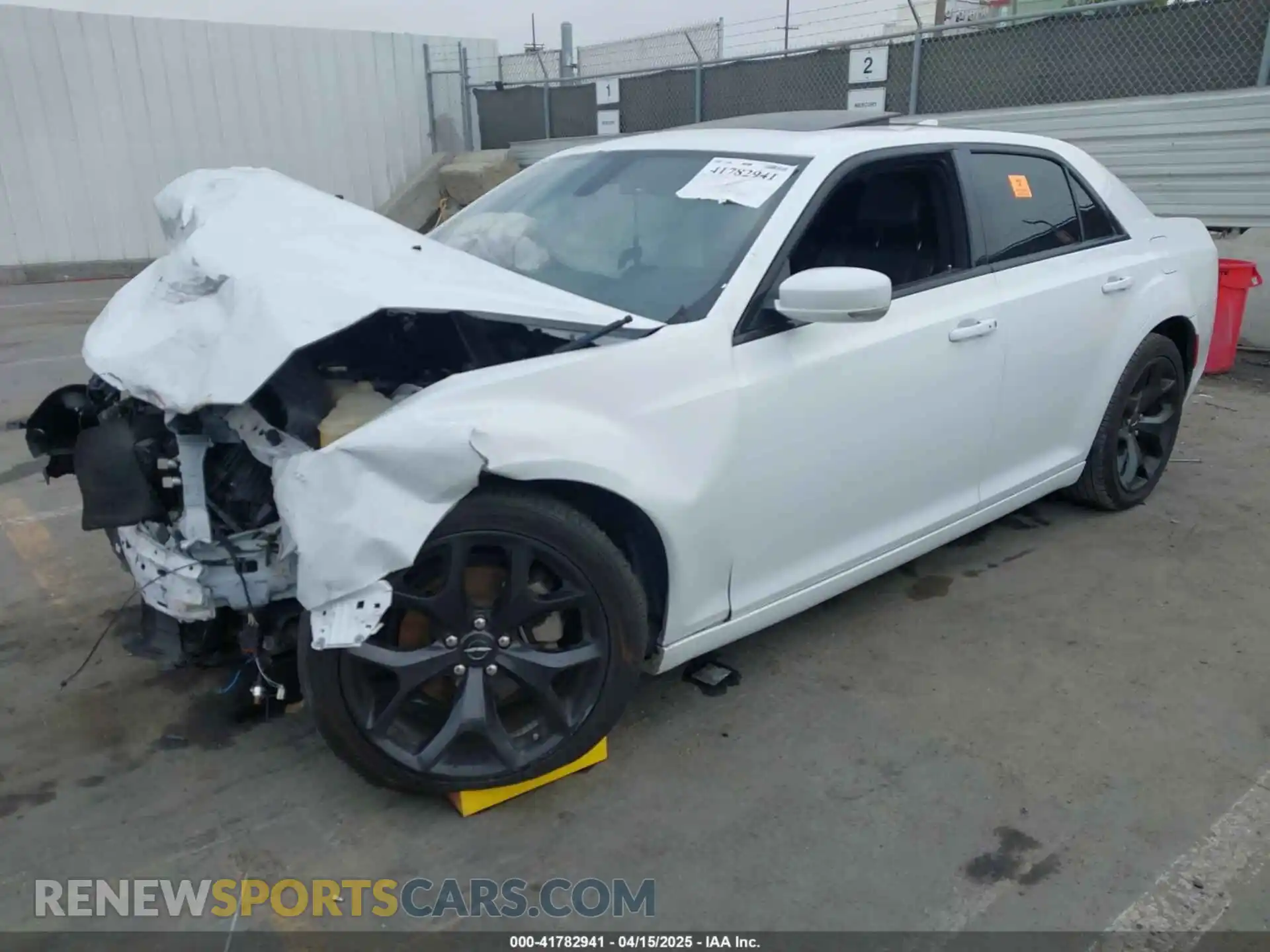 2 Photograph of a damaged car 2C3CCABG0NH190751 CHRYSLER 300 2022