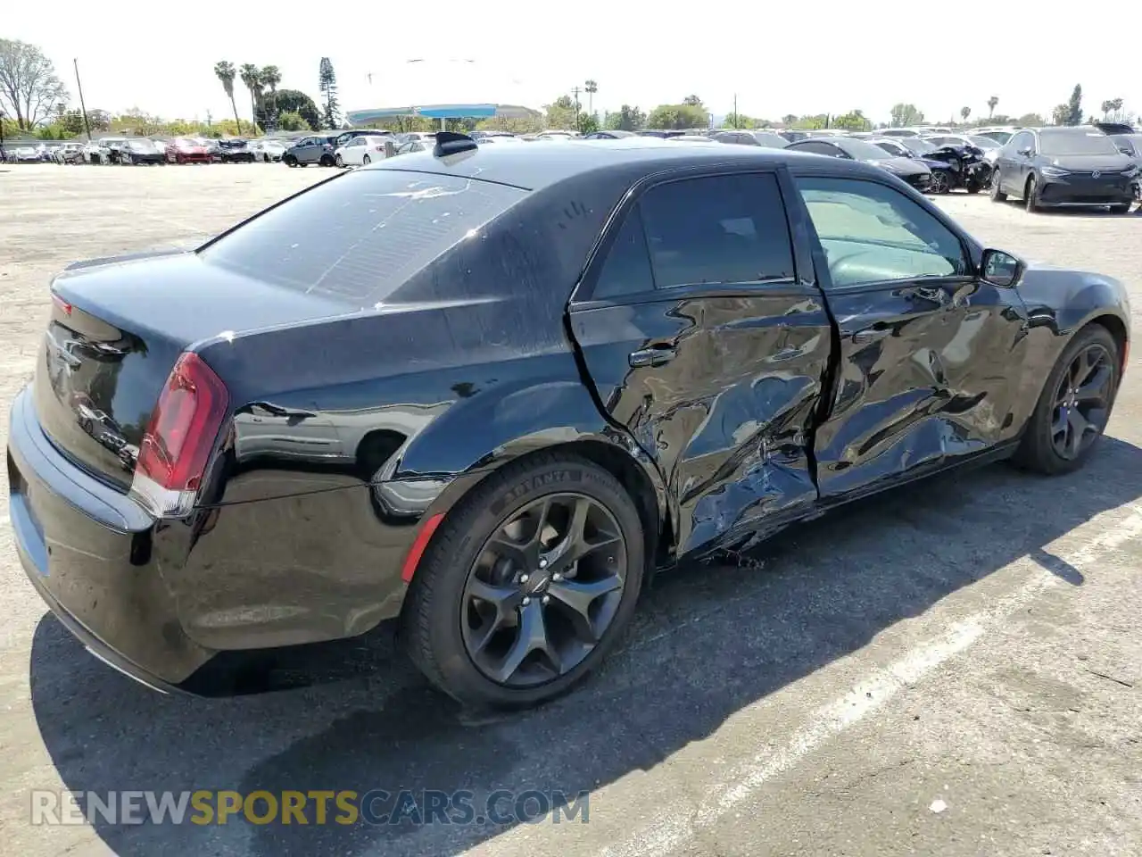 3 fotografías del automóvil dañado 2C3CCABG0NH232643 CHRYSLER 300 2022