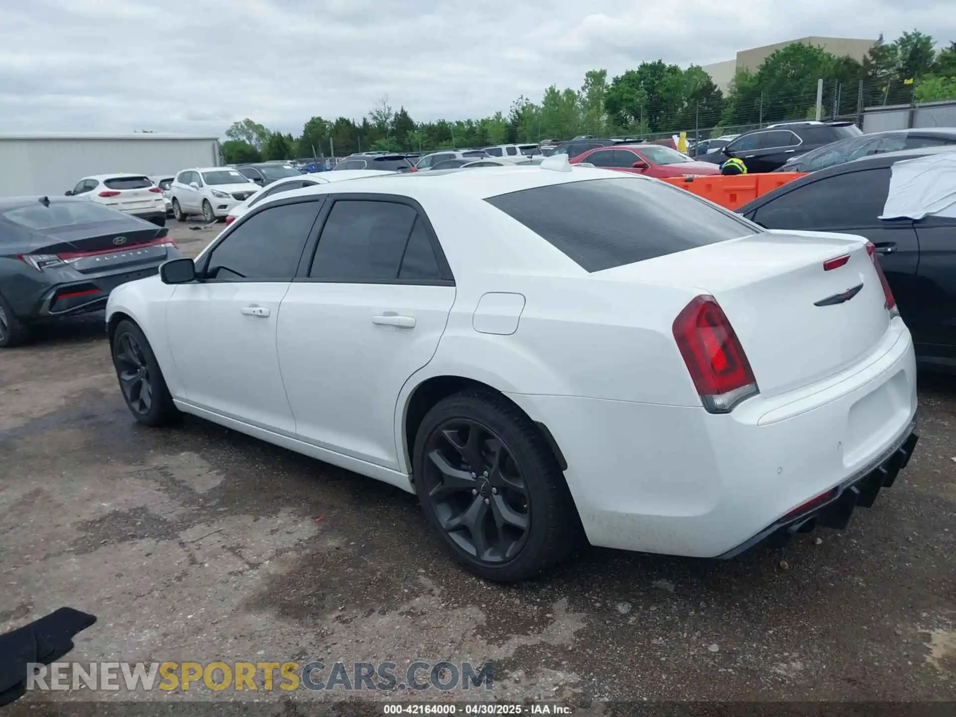 3 Photograph of a damaged car 2C3CCABG3NH214380 CHRYSLER 300 2022