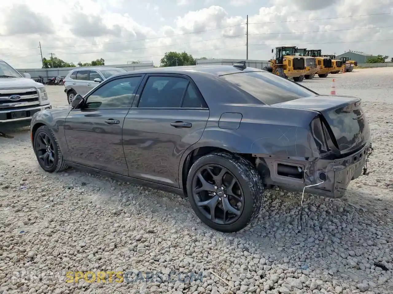 2 Photograph of a damaged car 2C3CCABG4NH198786 CHRYSLER 300 2022