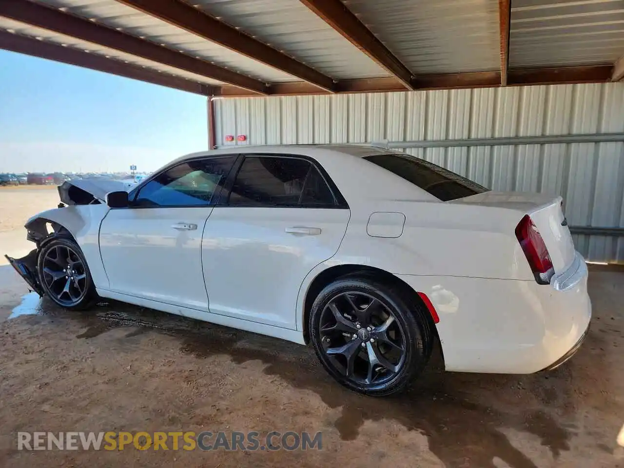 2 Photograph of a damaged car 2C3CCABG5NH127161 CHRYSLER 300 2022