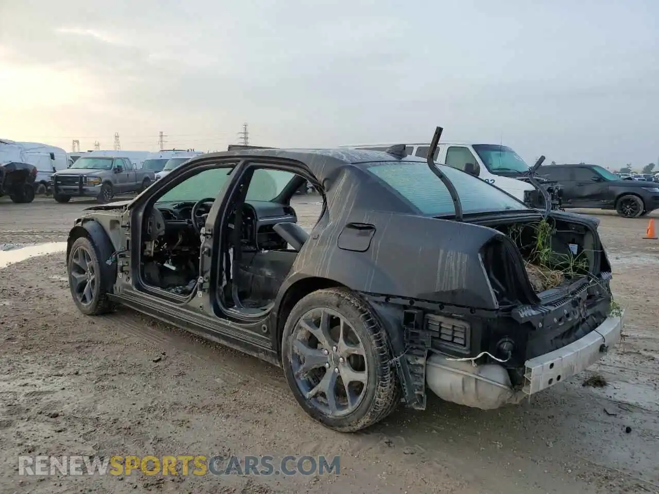2 Photograph of a damaged car 2C3CCABG5NH135230 CHRYSLER 300 2022