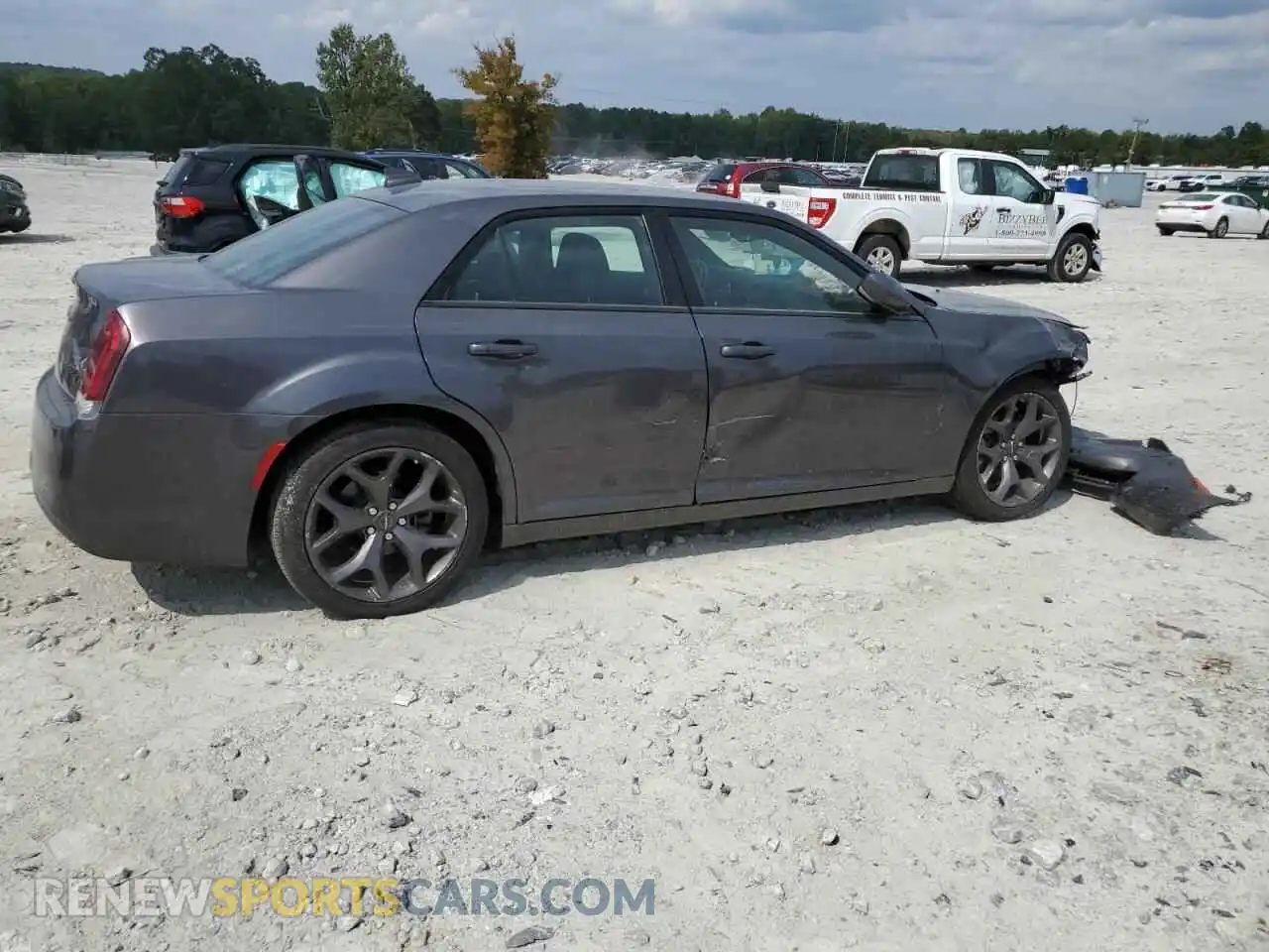 3 Photograph of a damaged car 2C3CCABG5NH154411 CHRYSLER 300 2022